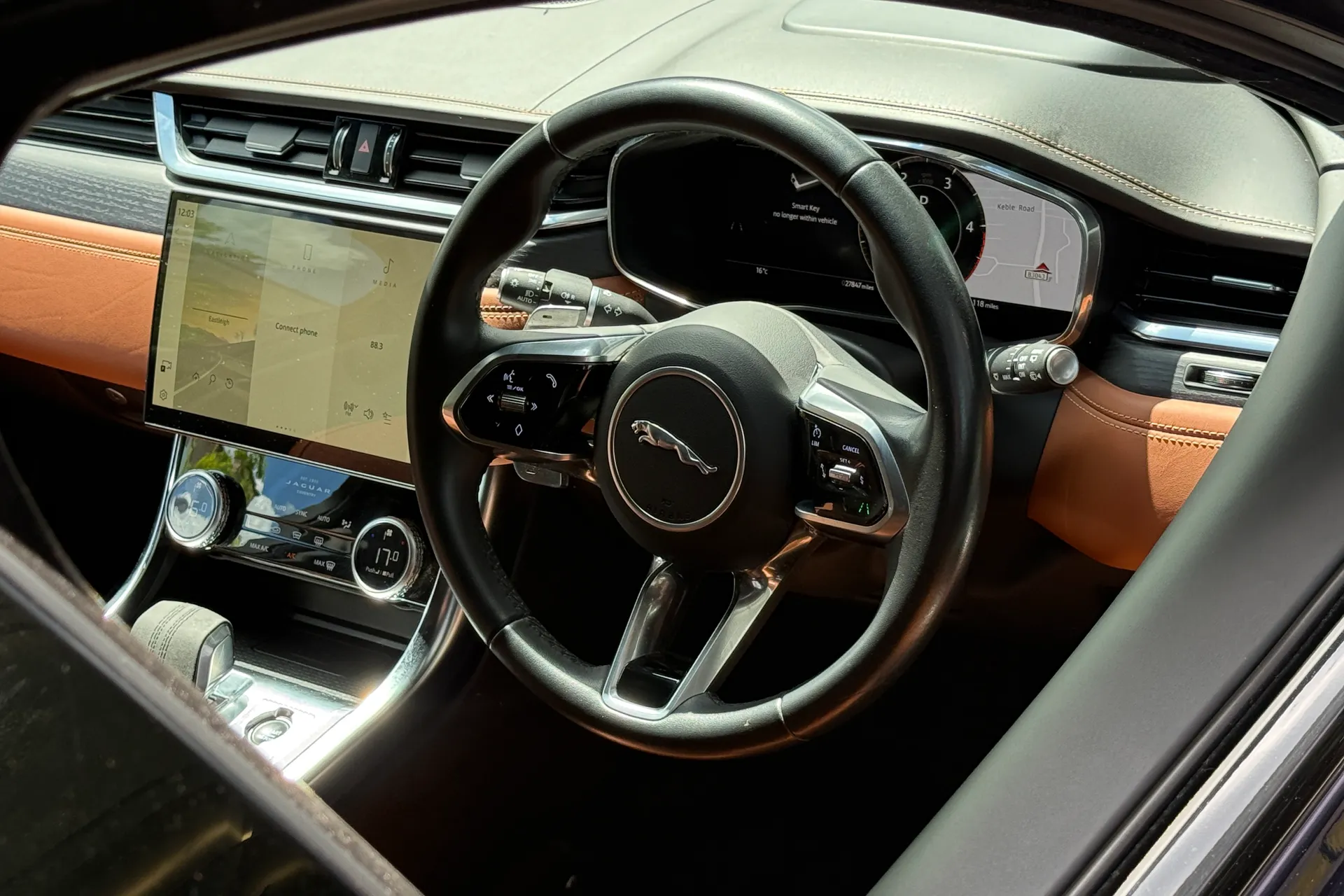 Jaguar XF thumbnail image number 8