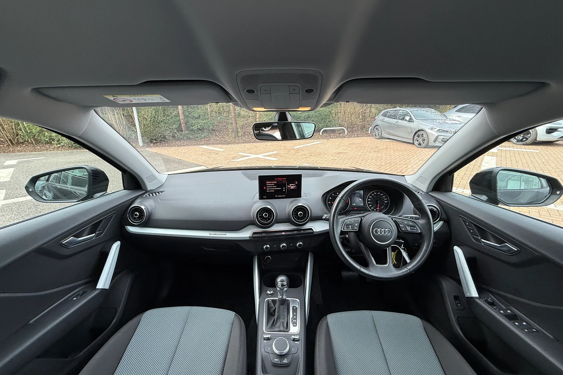 Audi Q2 thumbnail image number 3