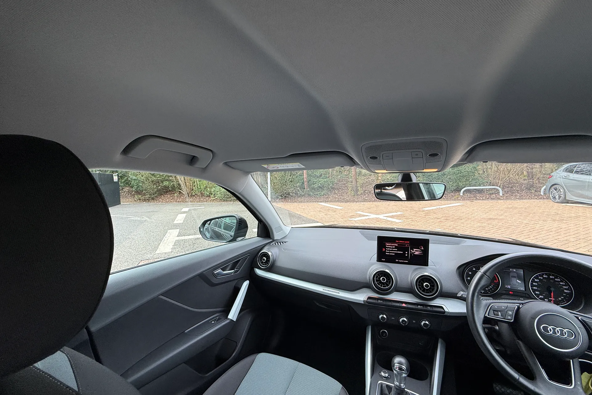 Audi Q2 thumbnail image number 33