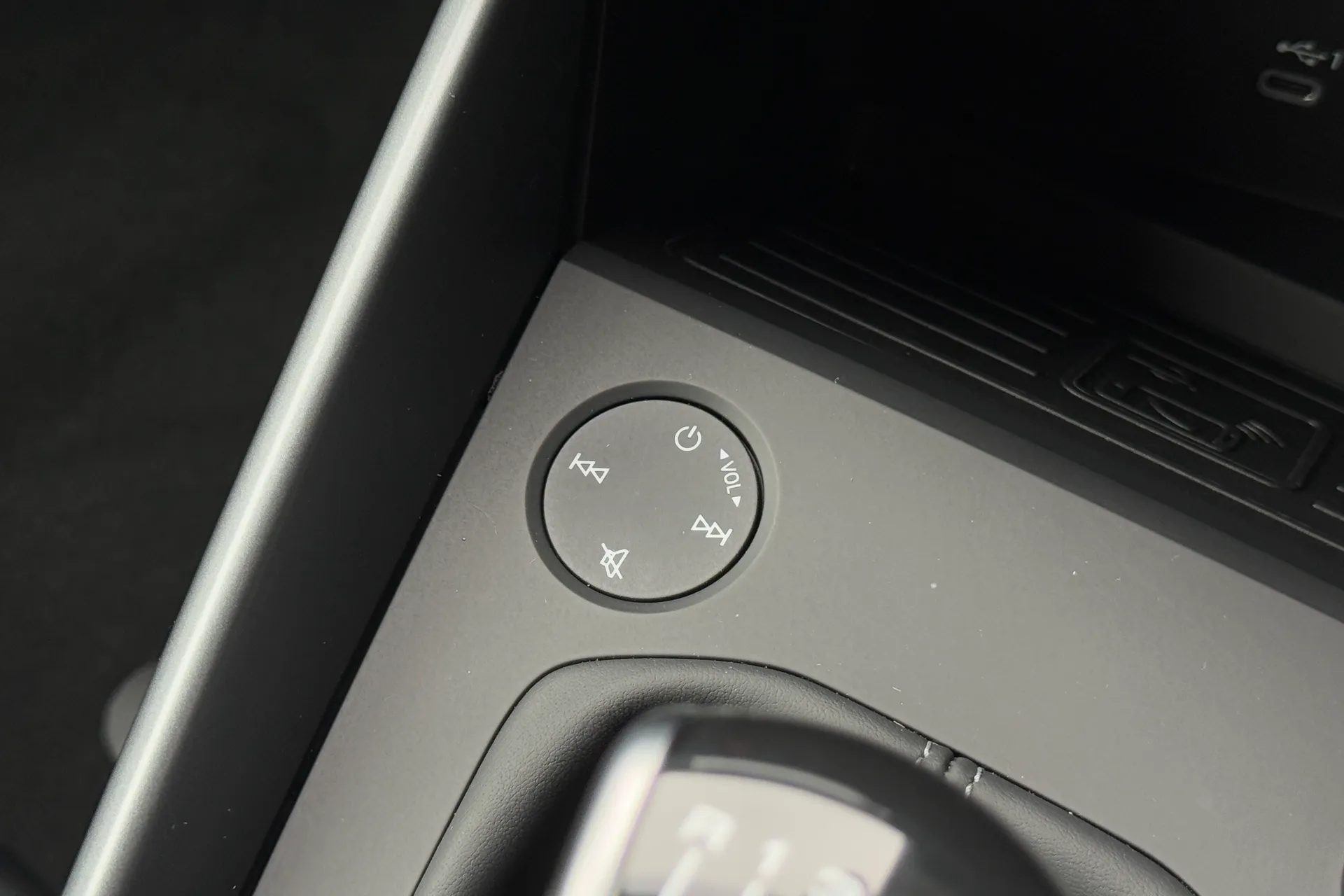 Audi A3 thumbnail image number 26