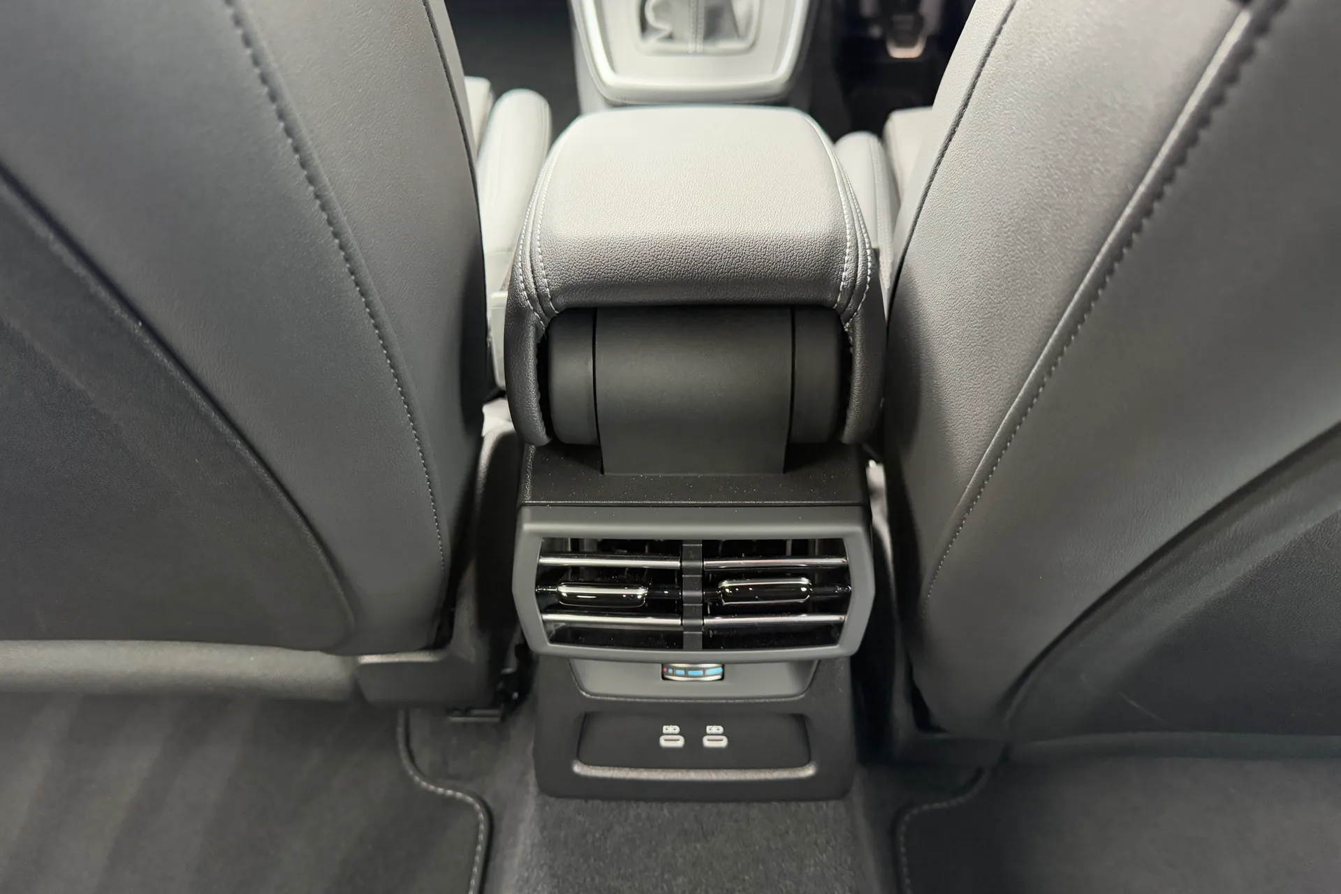 Audi A3 thumbnail image number 42