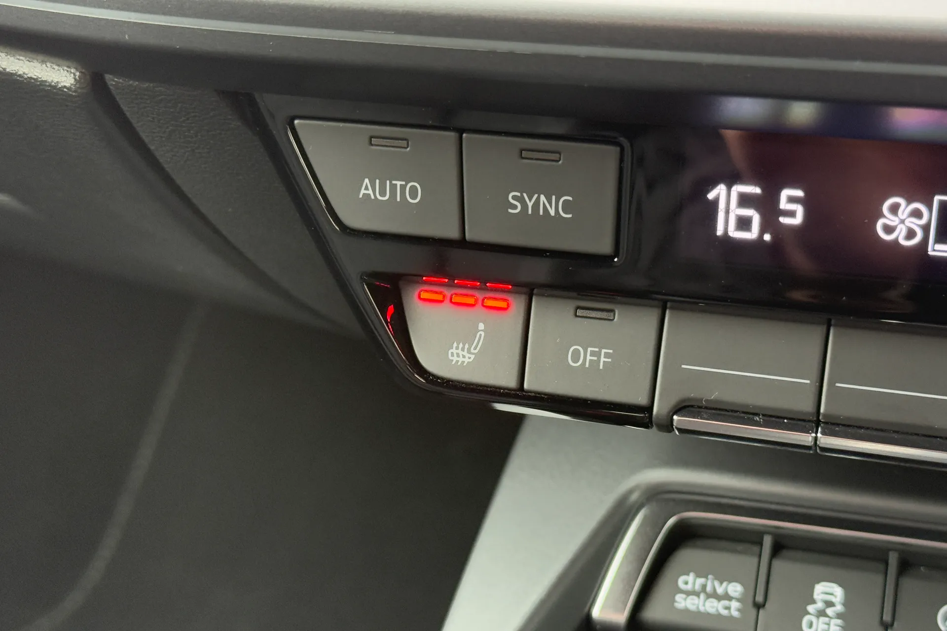 Audi A3 thumbnail image number 6