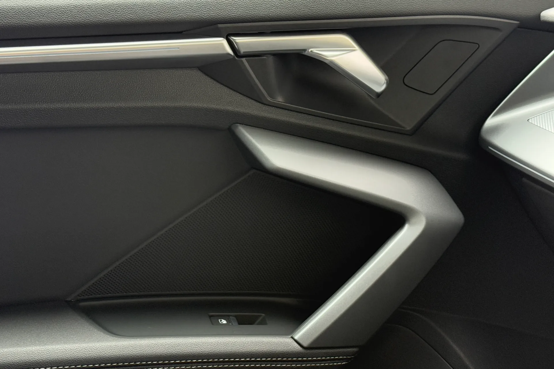 Audi A3 thumbnail image number 30