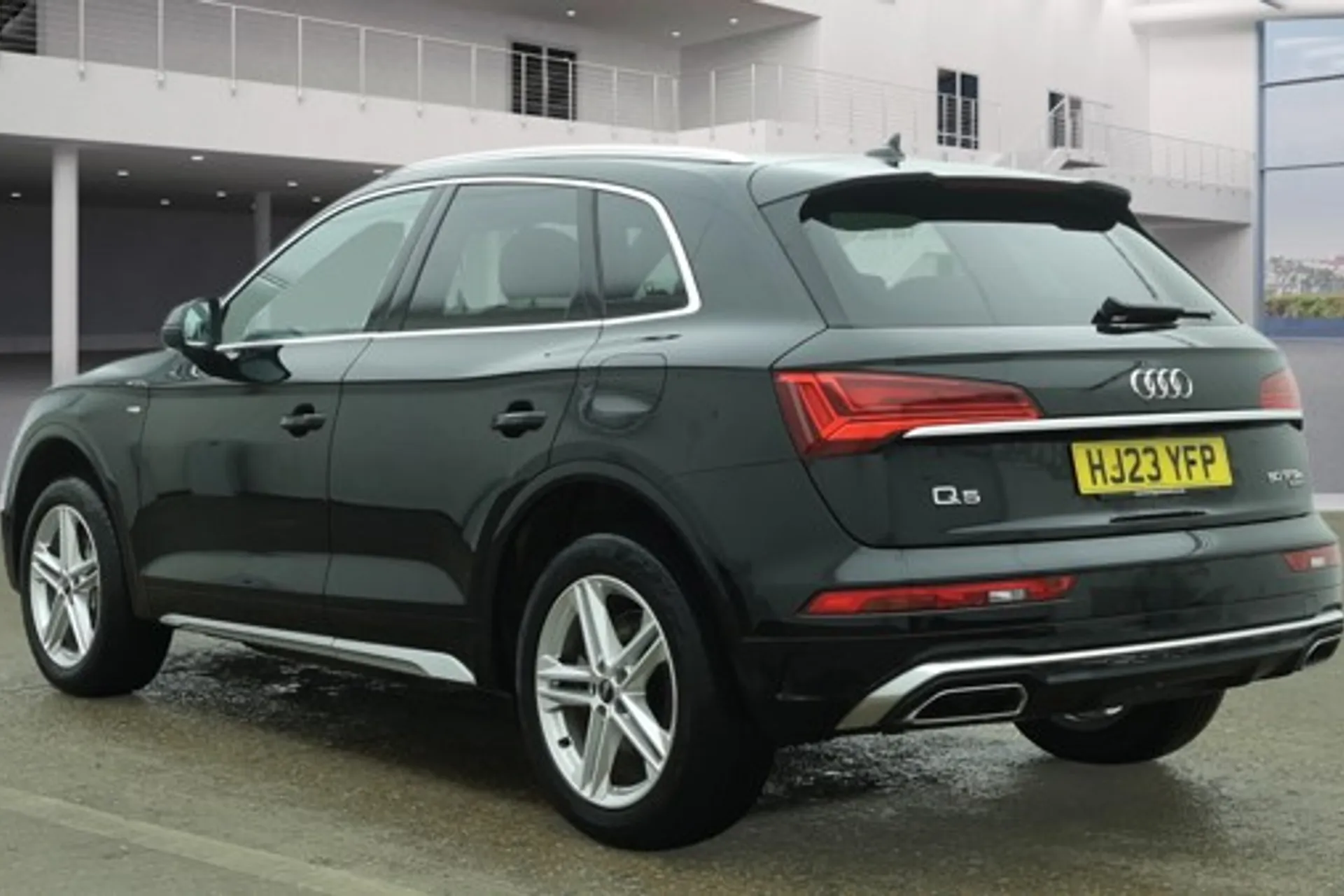 Audi Q5 thumbnail image number 12