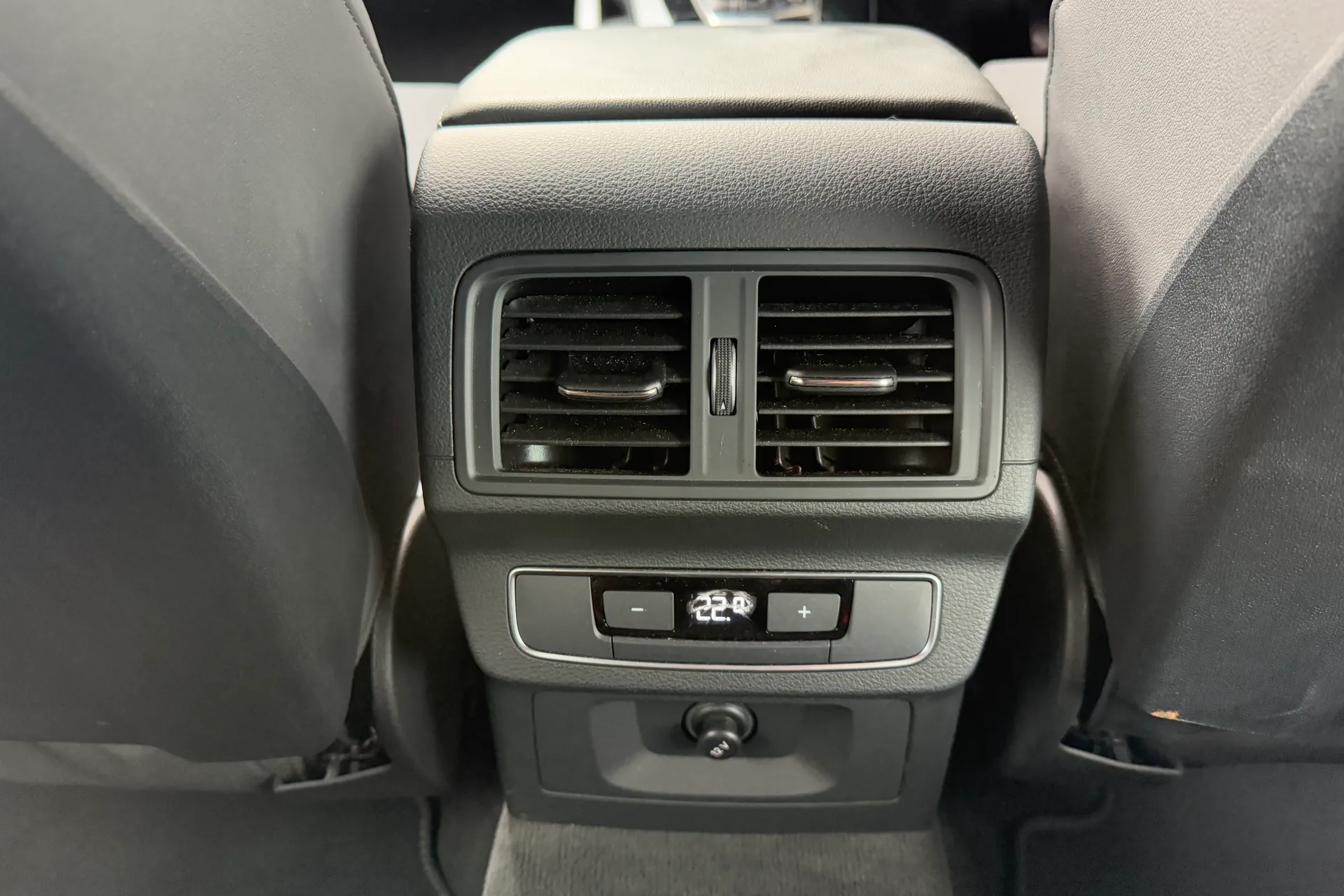 Audi Q5 thumbnail image number 43