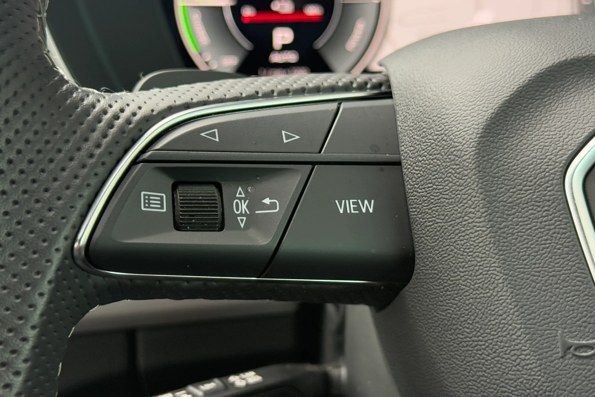 Audi Q5 thumbnail image number 14