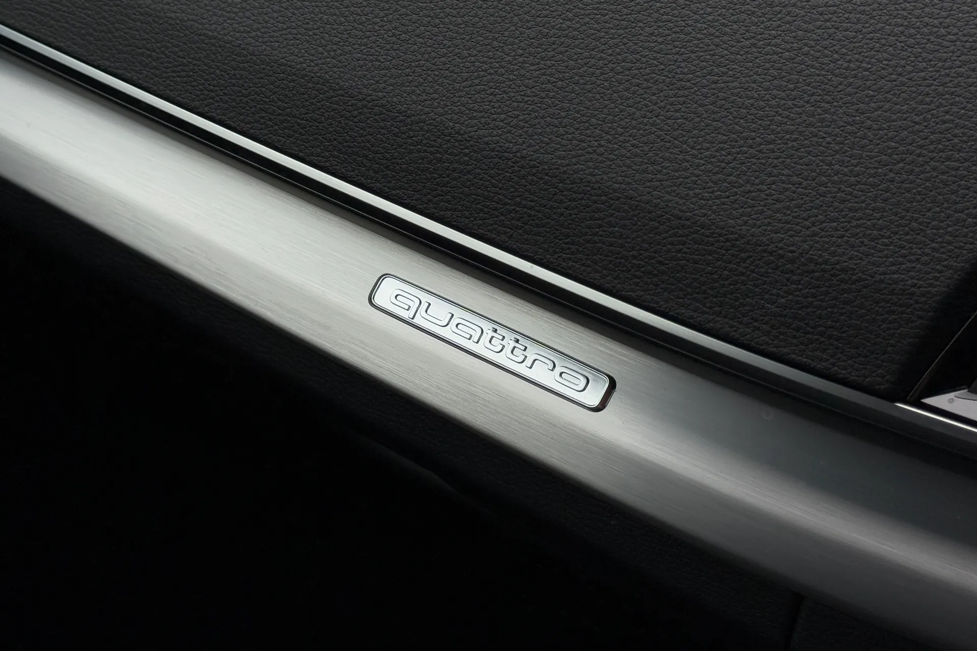 Audi Q5 thumbnail image number 20