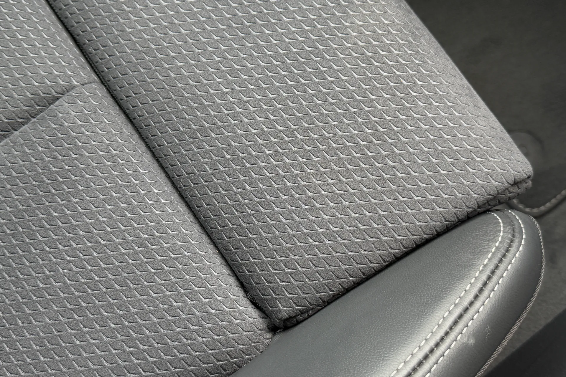 Audi Q5 thumbnail image number 31