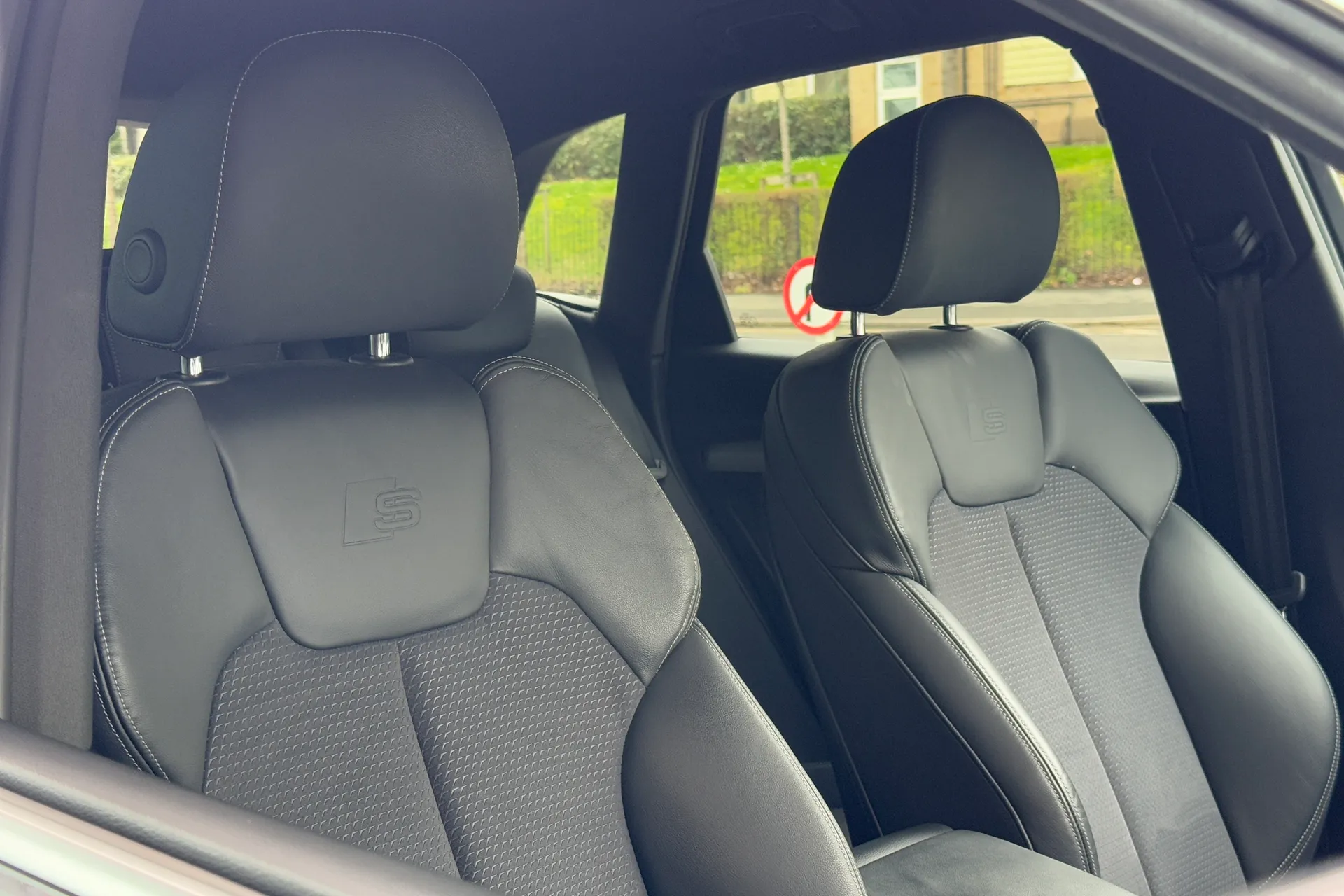 Audi Q5 thumbnail image number 37