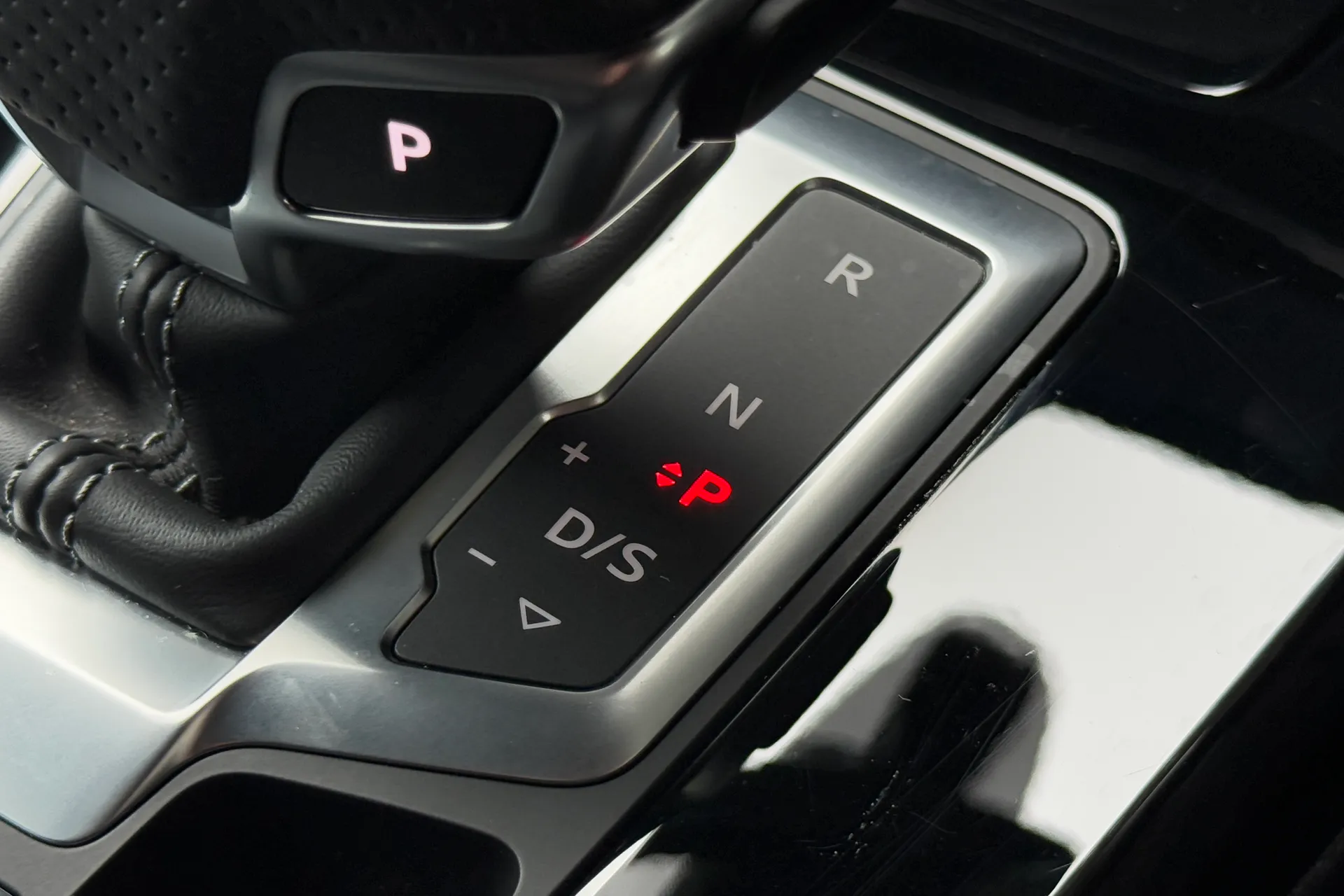 Audi Q5 thumbnail image number 28