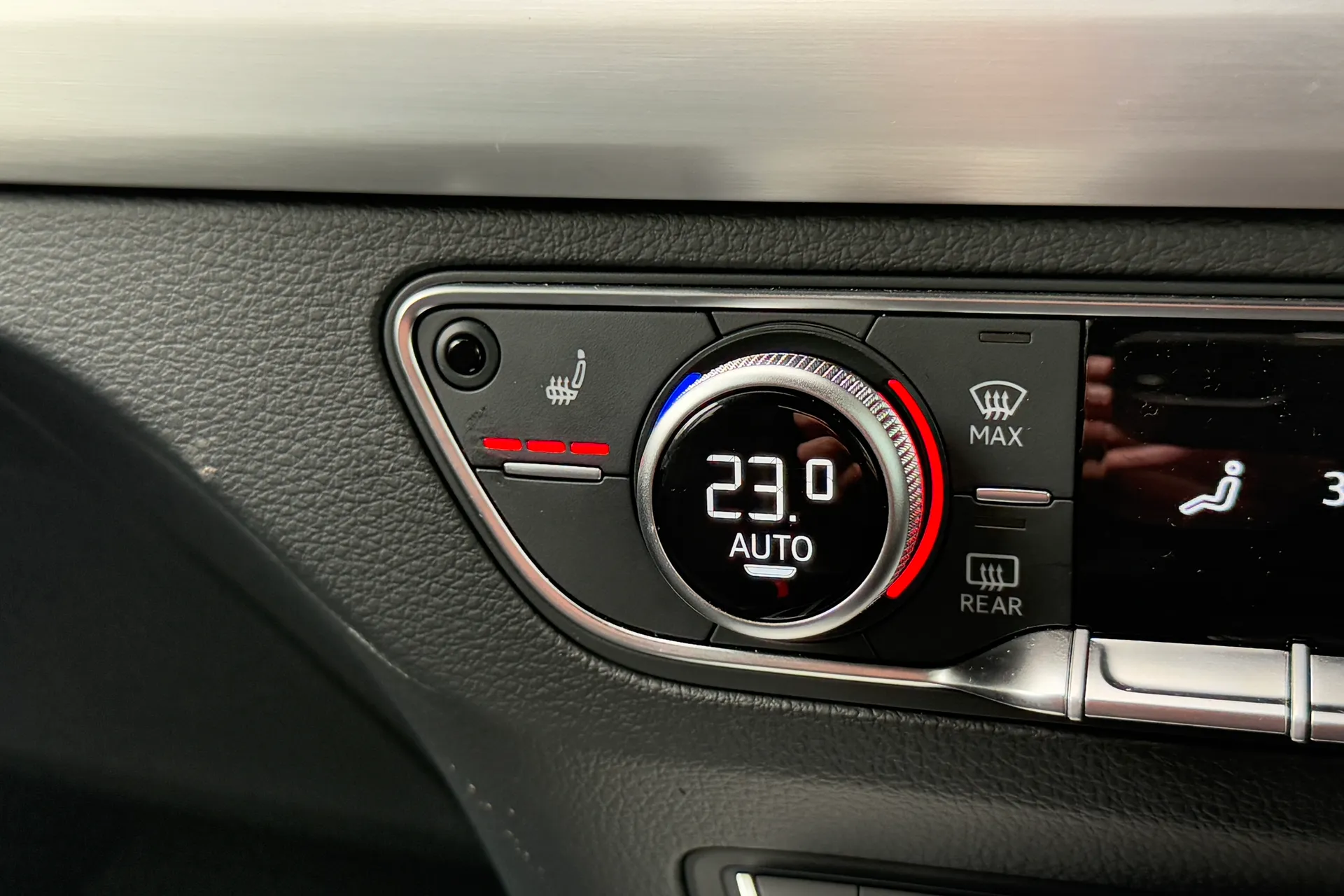 Audi Q5 thumbnail image number 6