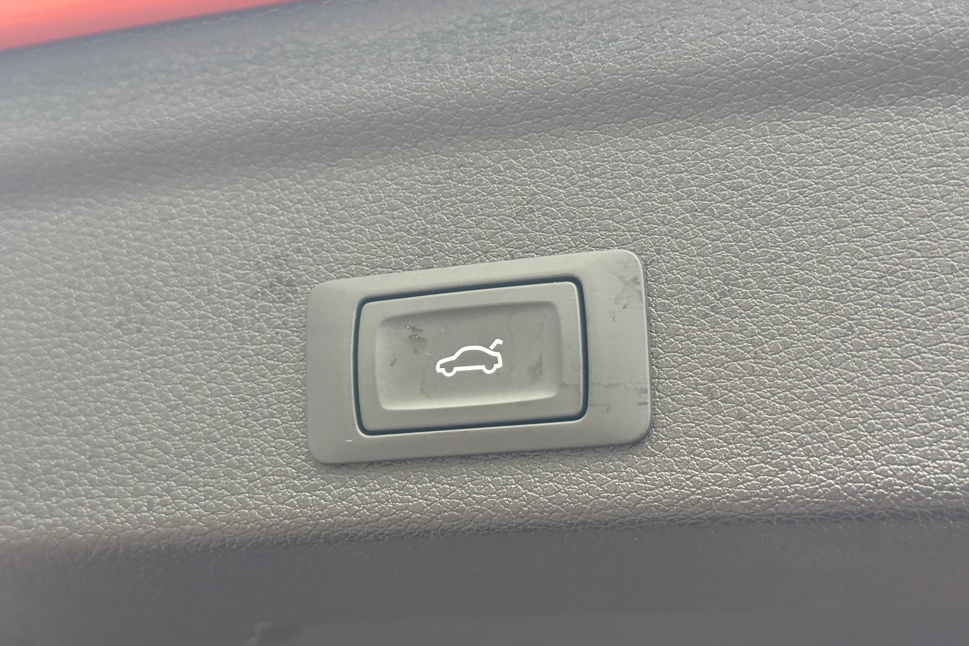 Audi Q3 thumbnail image number 35