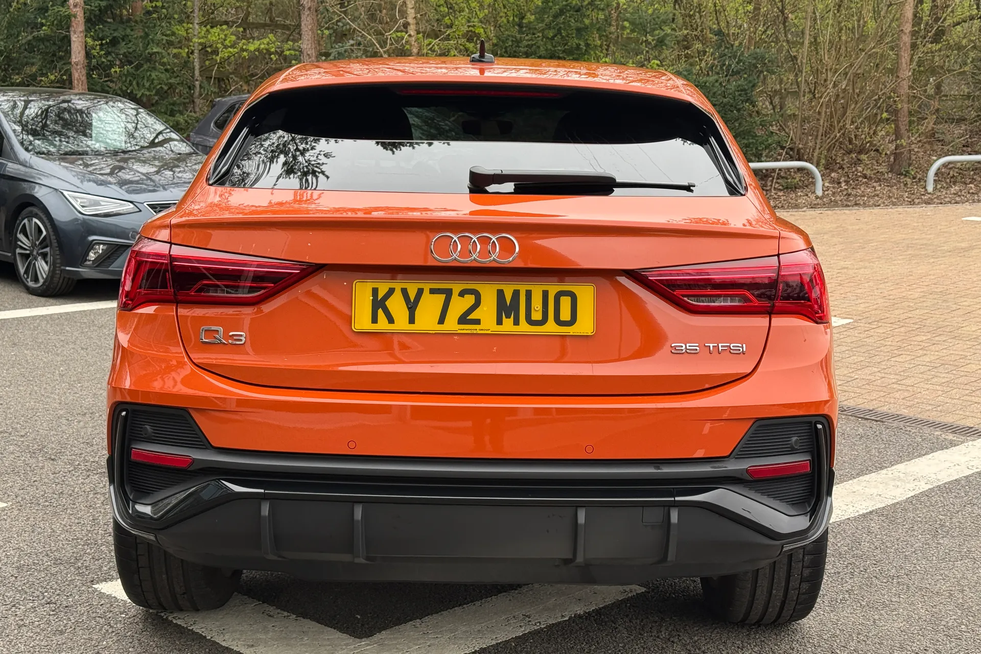 Audi Q3 thumbnail image number 36