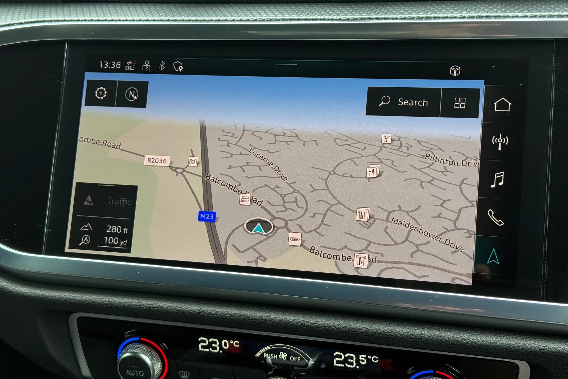 Audi Q3 thumbnail image number 3