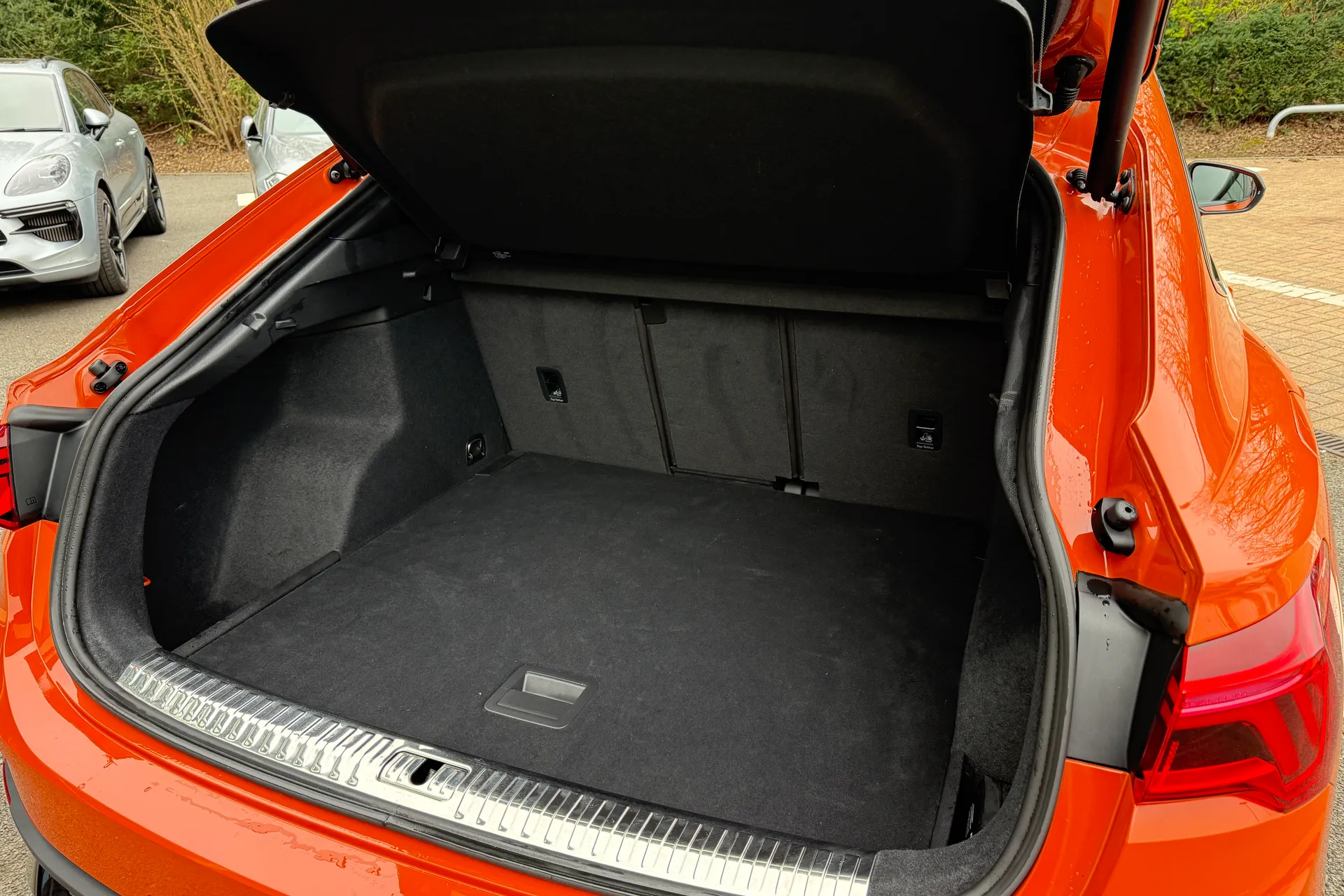 Audi Q3 thumbnail image number 34