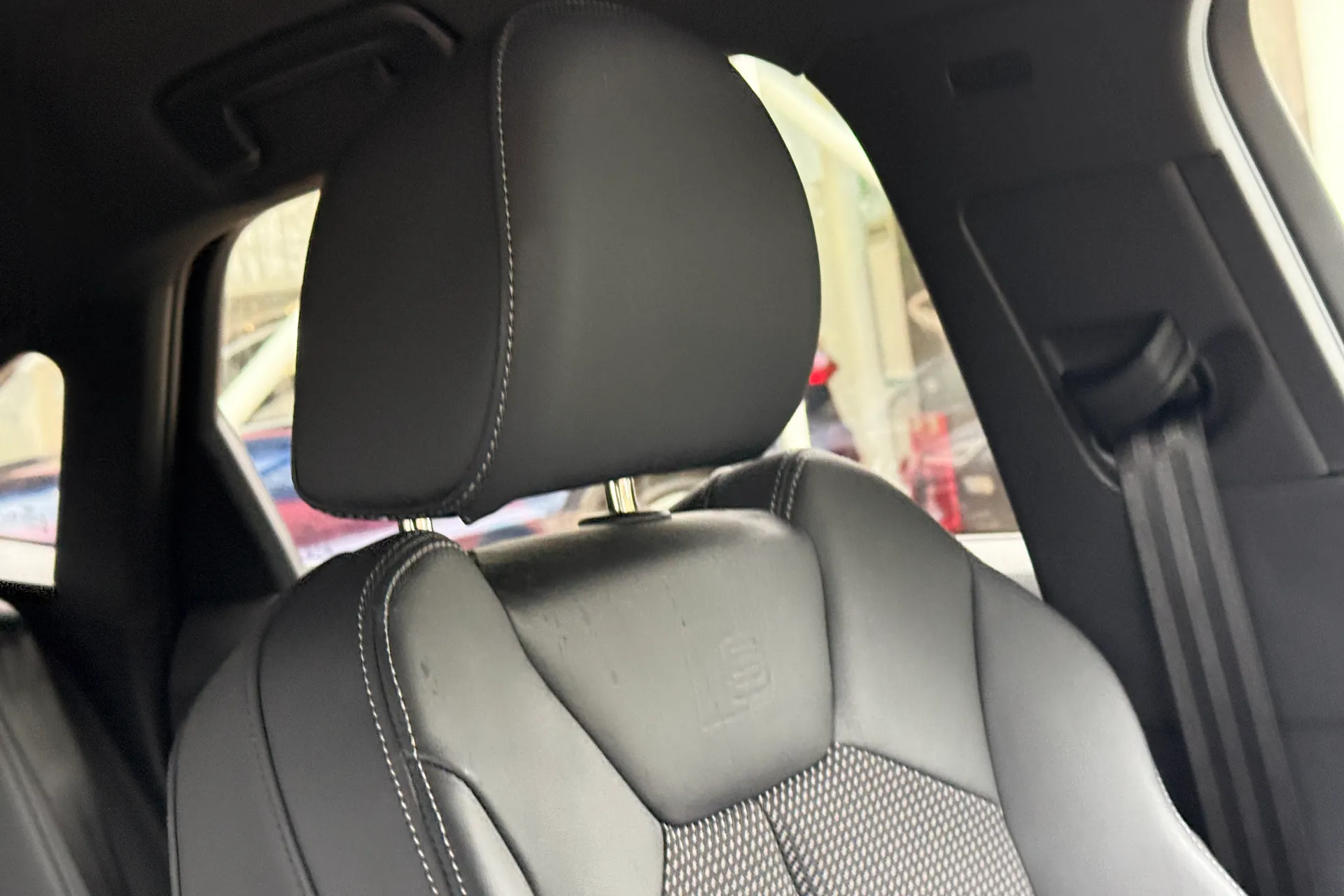 Audi Q3 thumbnail image number 20