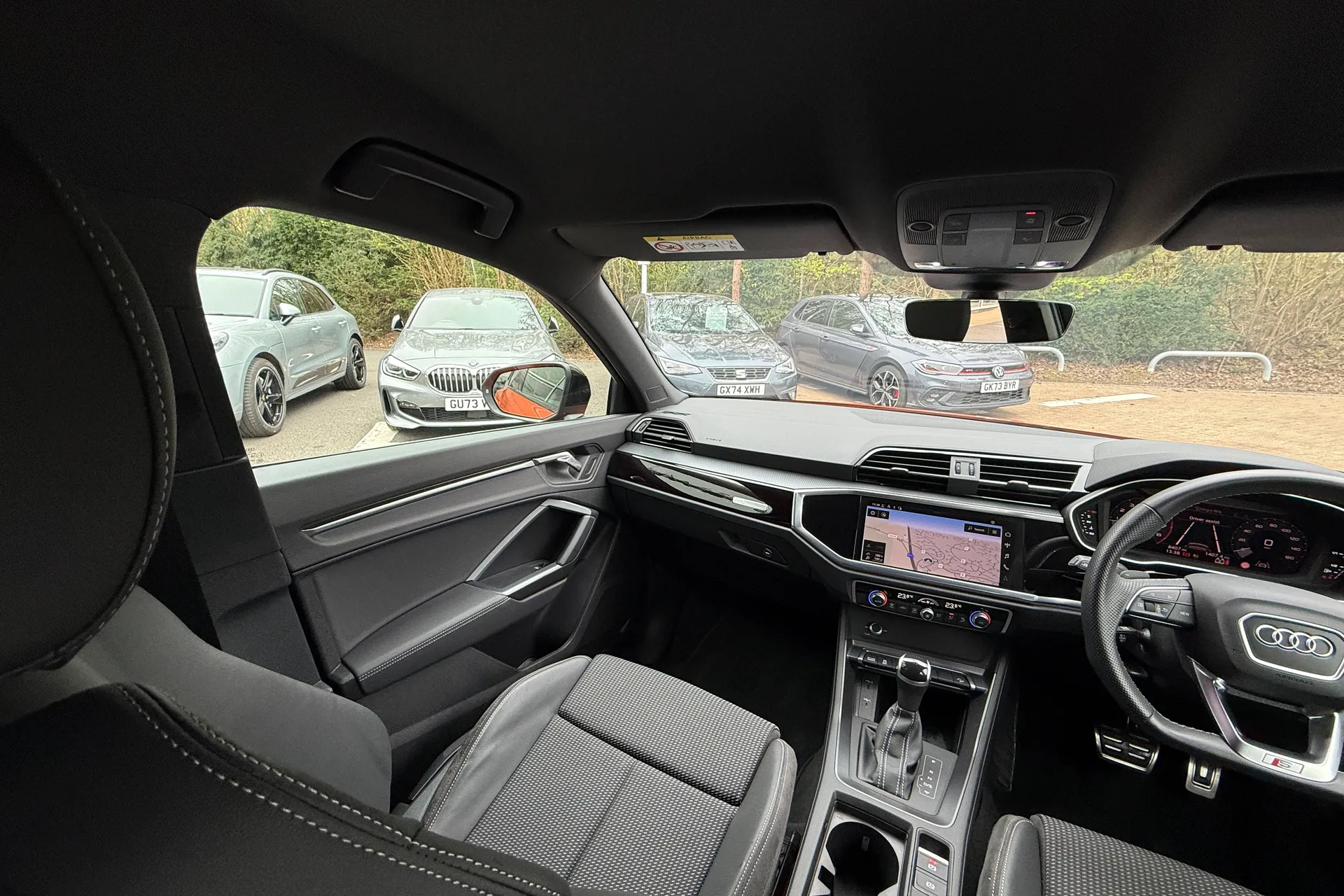 Audi Q3 thumbnail image number 27