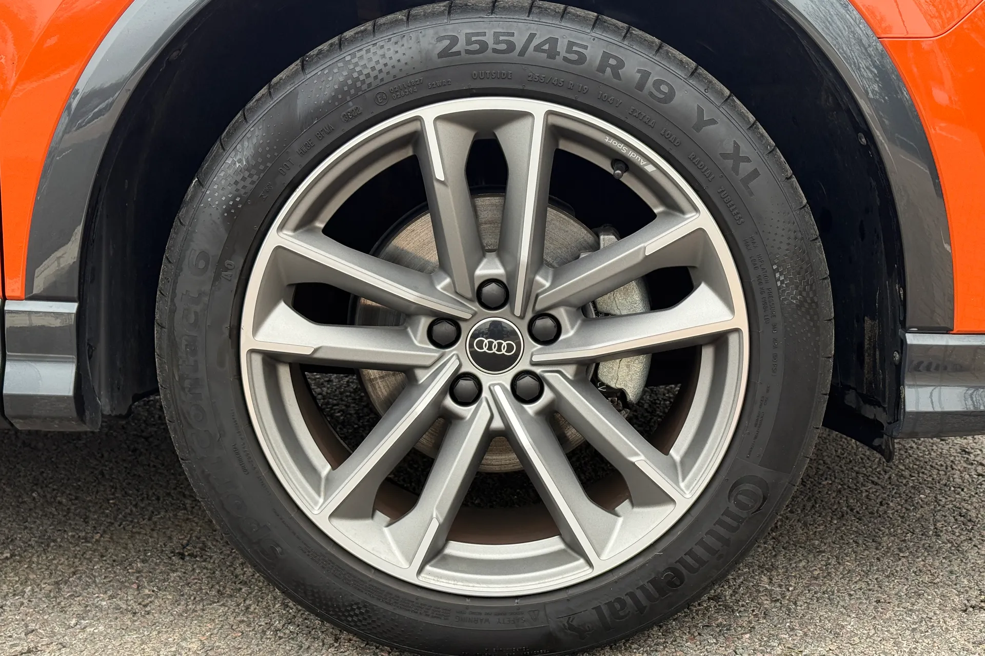 Audi Q3 thumbnail image number 22