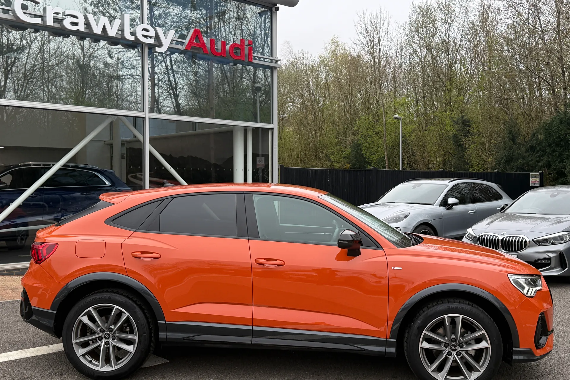 Audi Q3 thumbnail image number 2