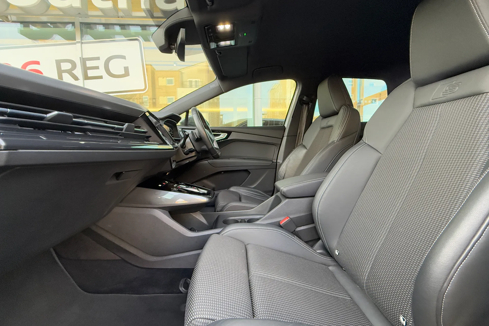 Audi Q4 thumbnail image number 55