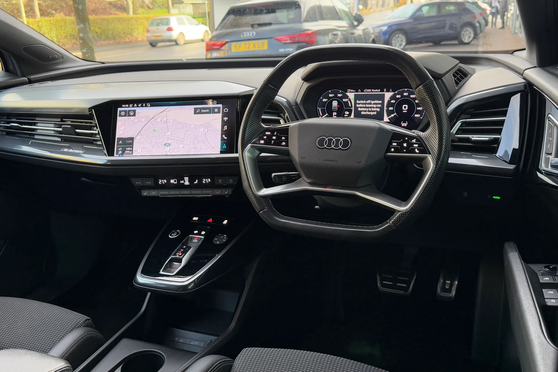 Audi Q4 thumbnail image number 37