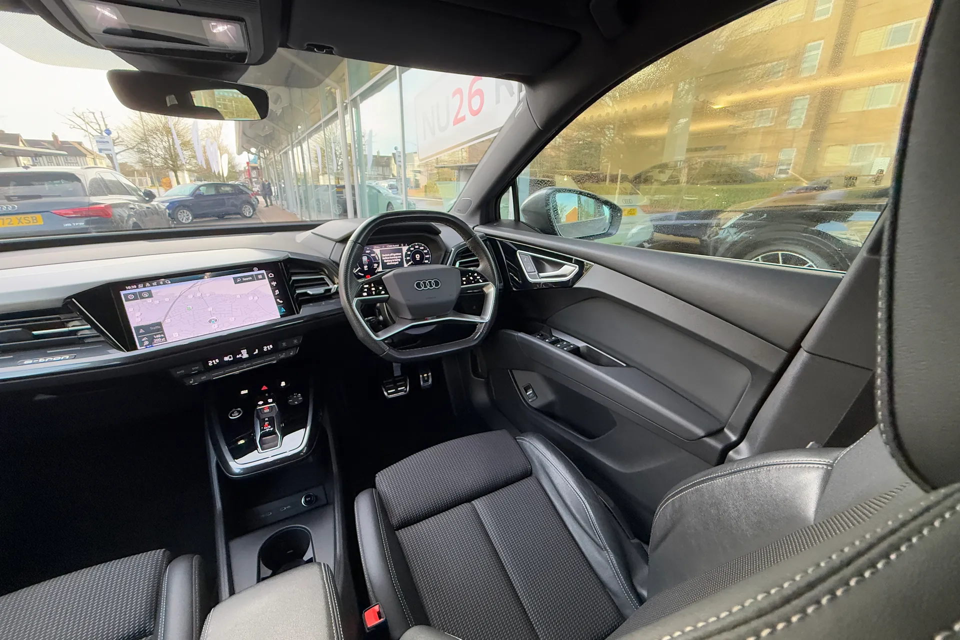 Audi Q4 thumbnail image number 42