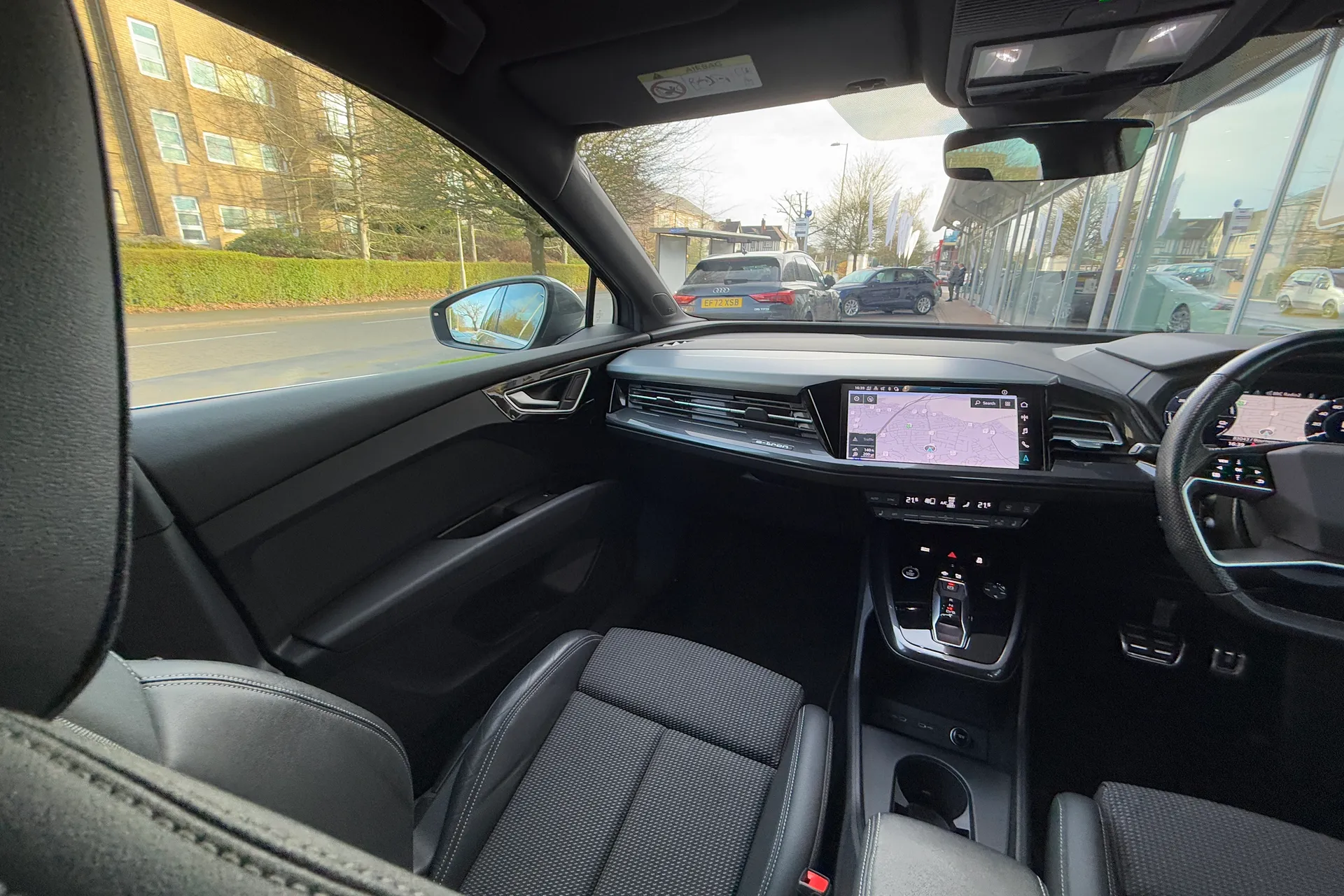 Audi Q4 thumbnail image number 43