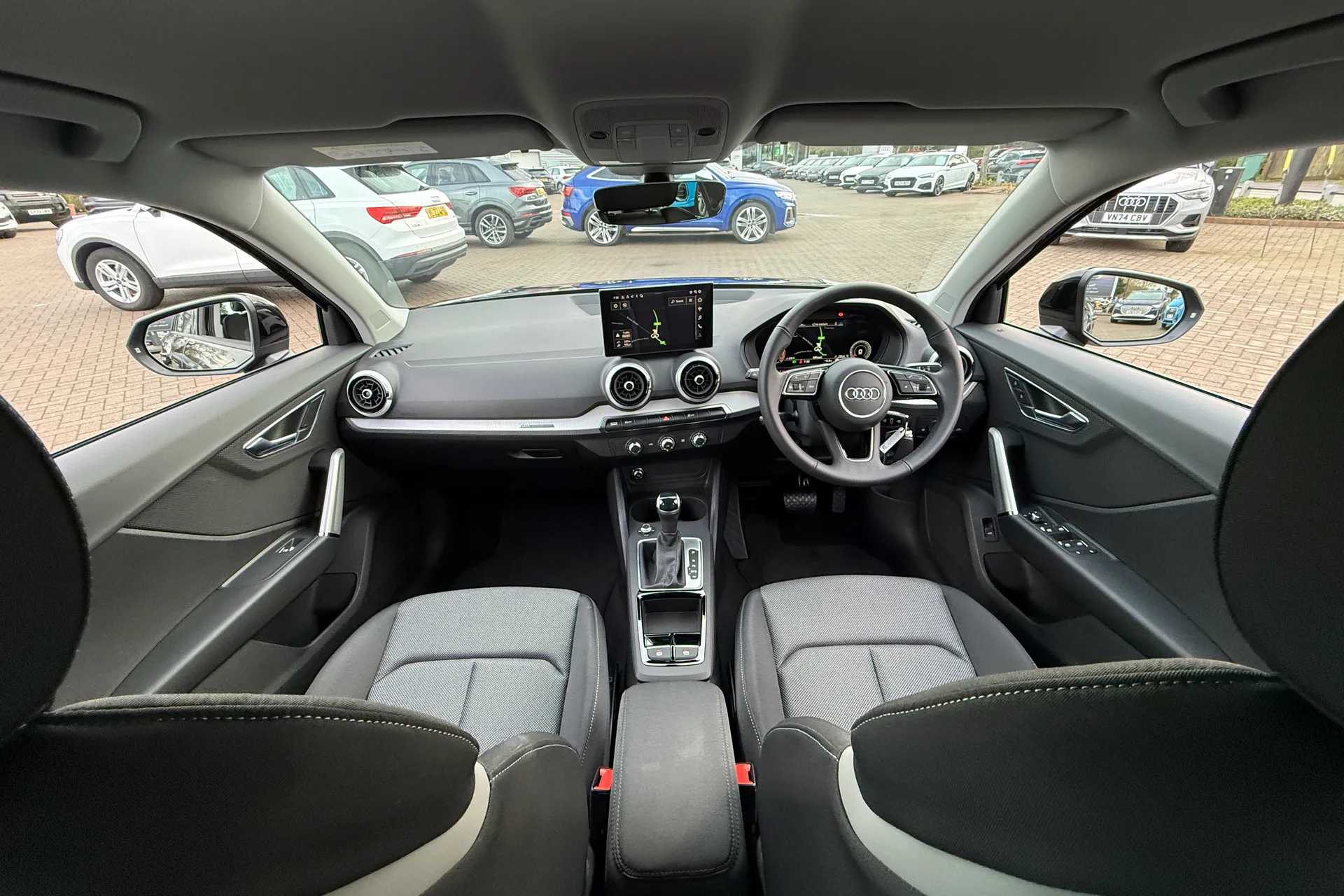 Audi Q2 thumbnail image number 3