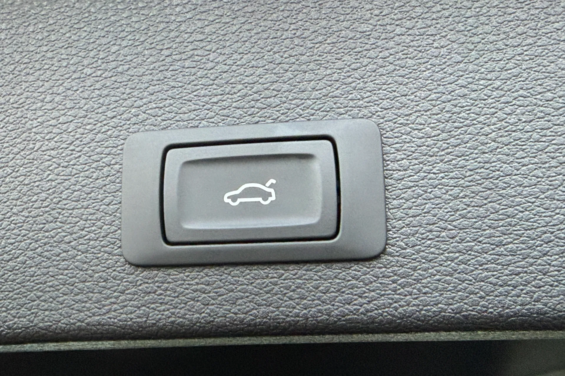 Audi Q2 thumbnail image number 34