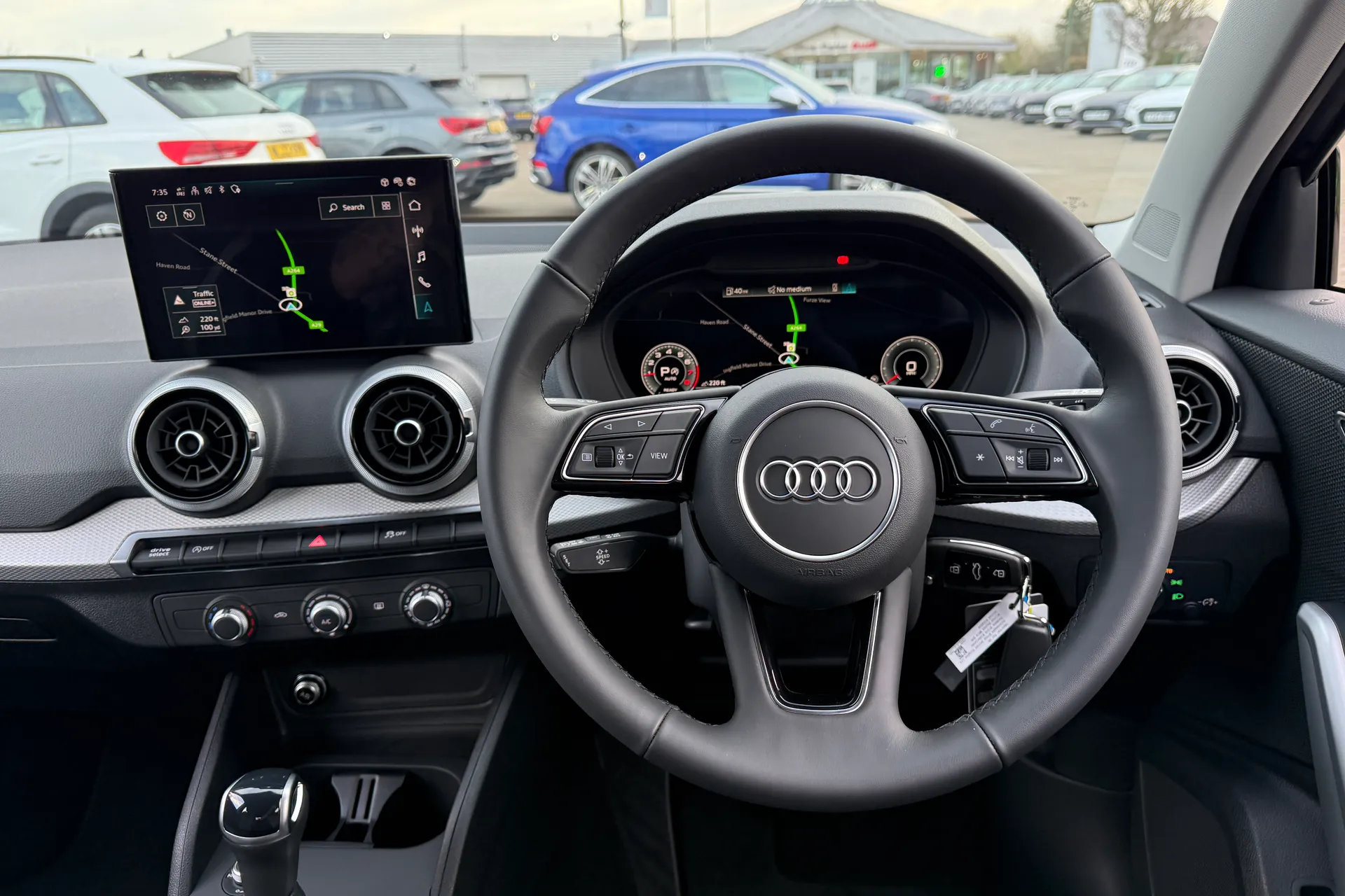 Audi Q2 thumbnail image number 5