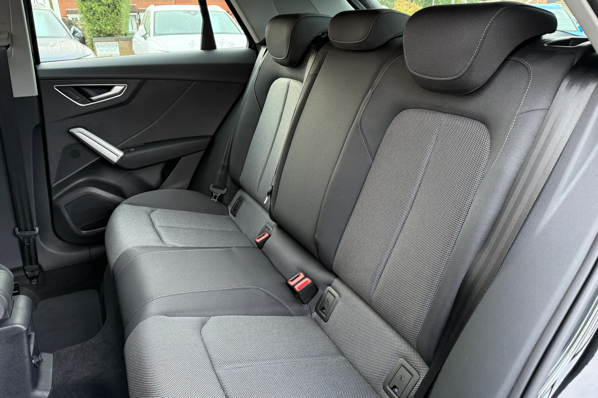 Audi Q2 thumbnail image number 40