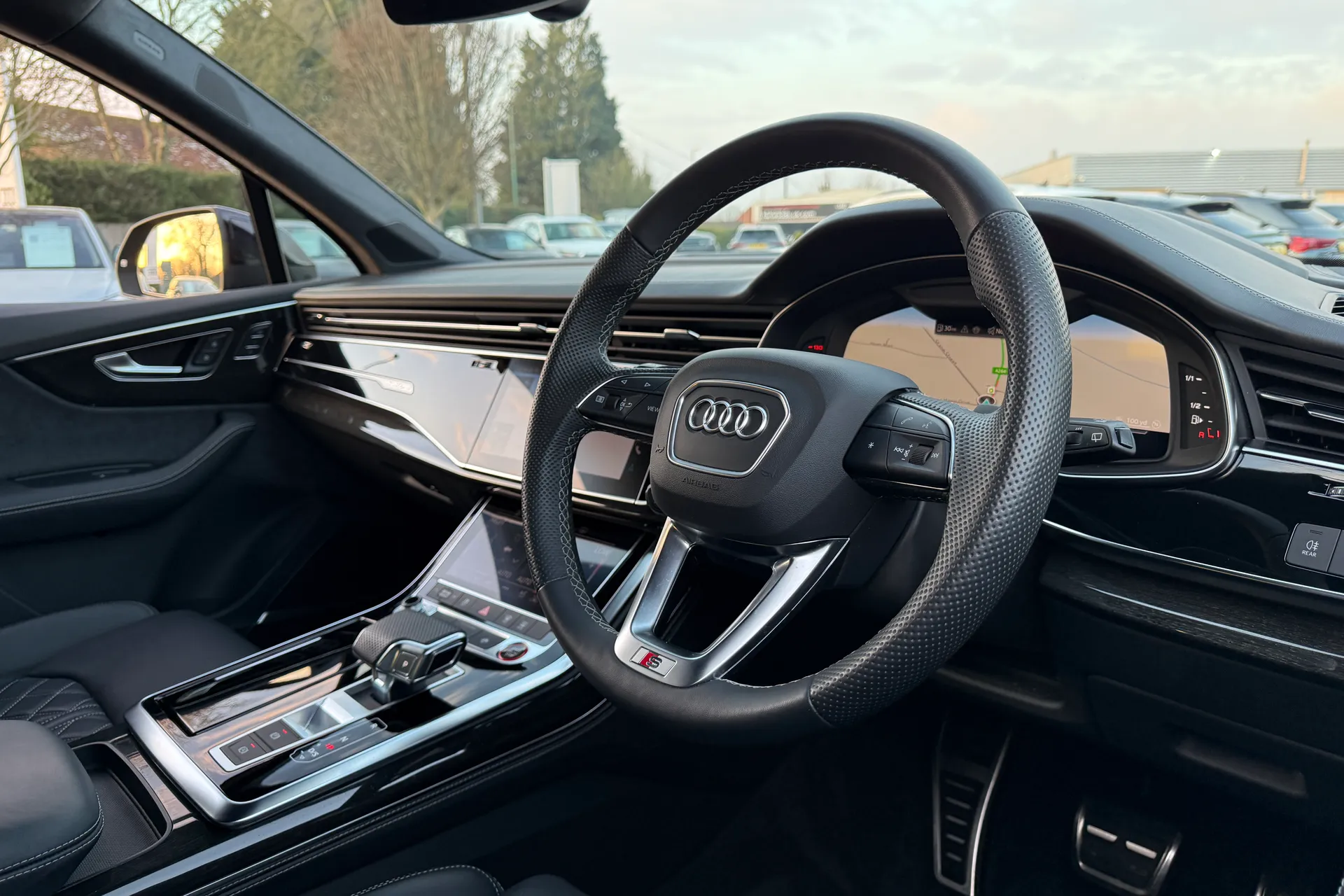 Audi Q7 thumbnail image number 34