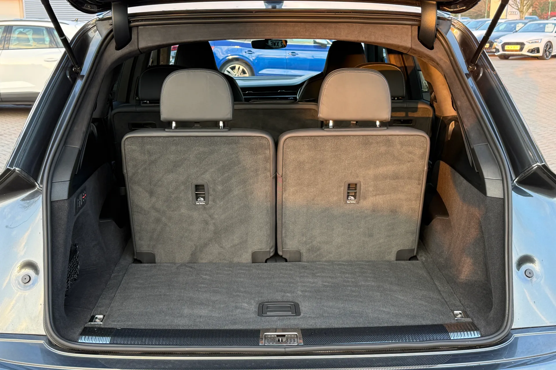 Audi Q7 thumbnail image number 45