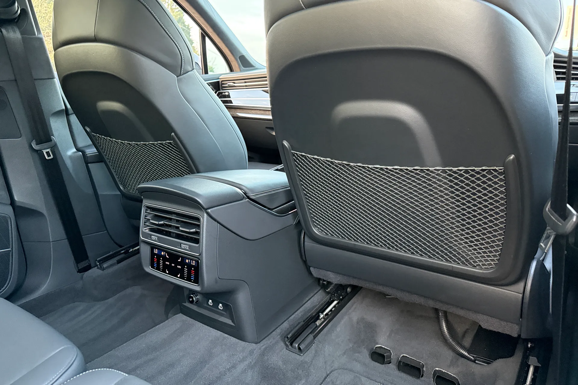 Audi Q7 thumbnail image number 58