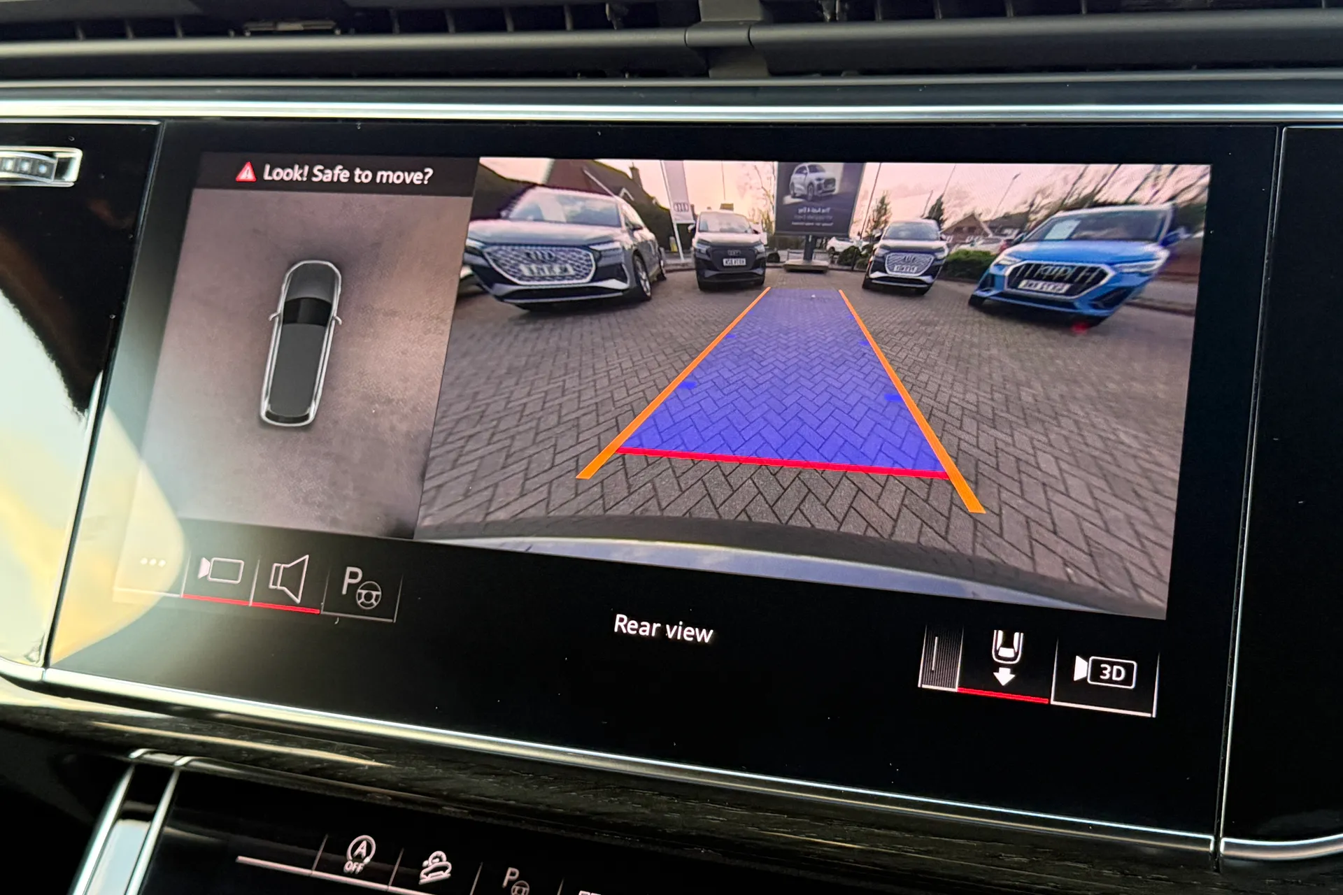 Audi Q7 thumbnail image number 4