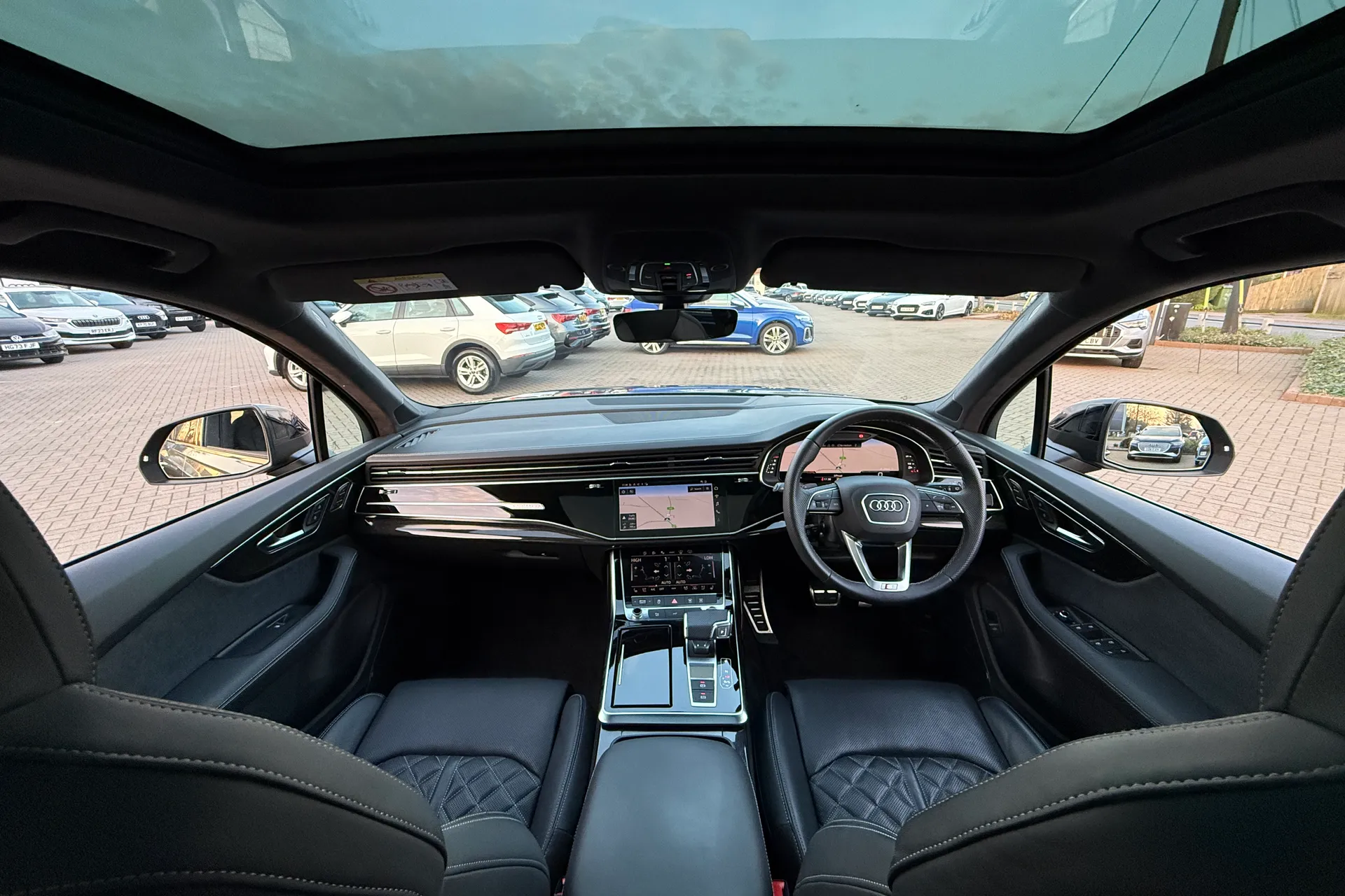 Audi Q7 thumbnail image number 3