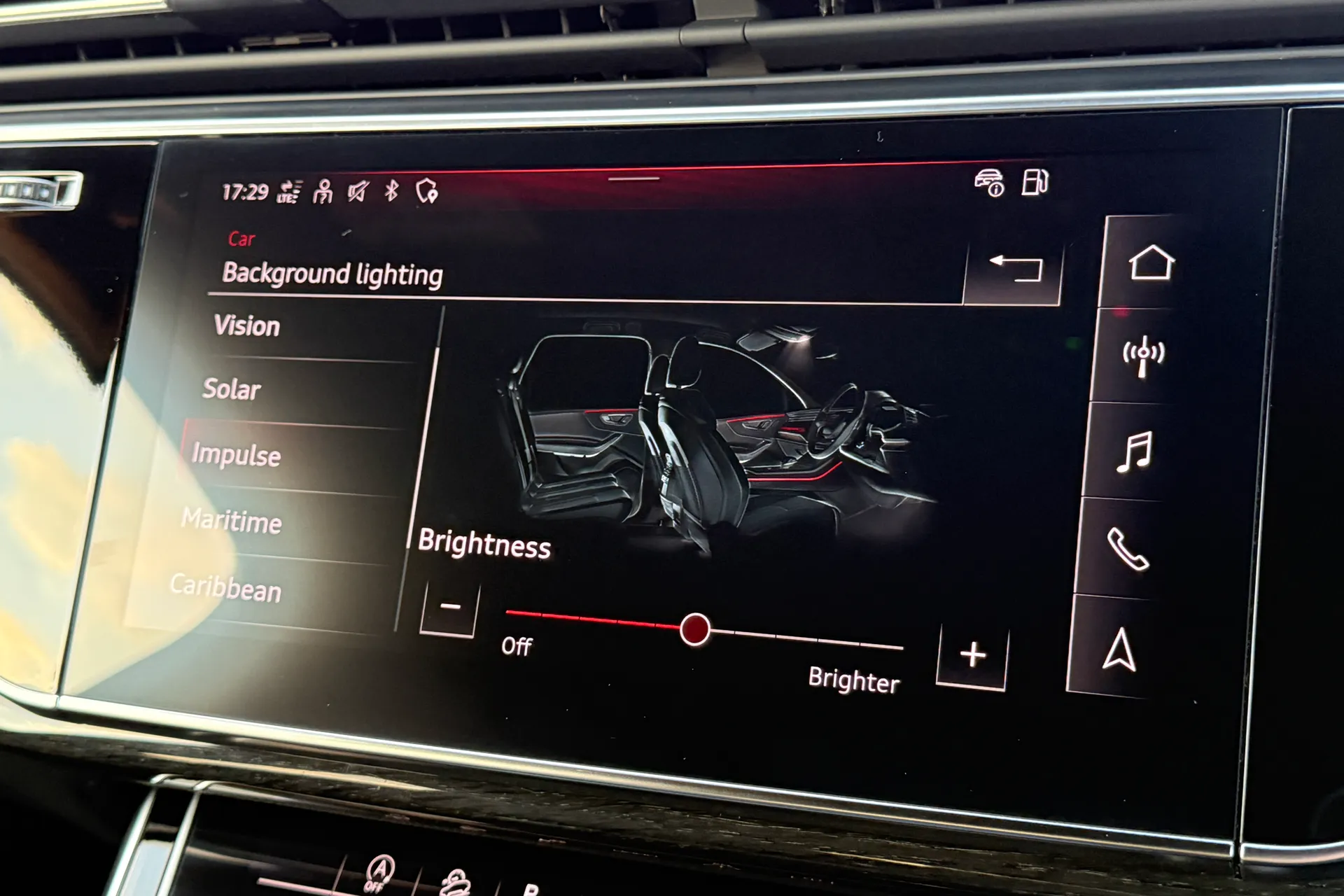 Audi Q7 thumbnail image number 15