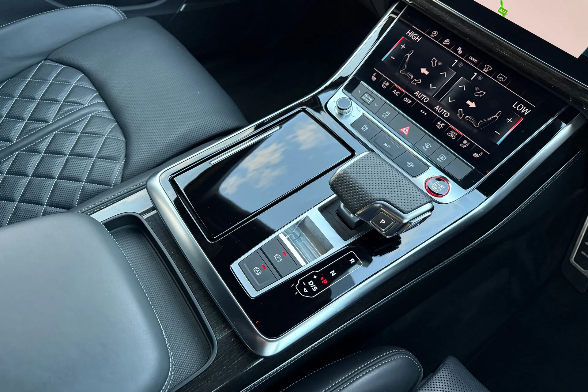 Audi Q7 thumbnail image number 50