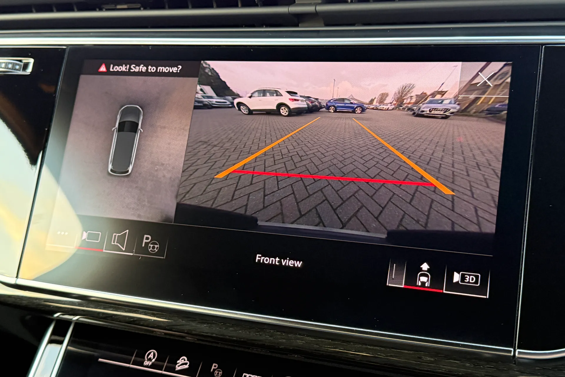 Audi Q7 thumbnail image number 10