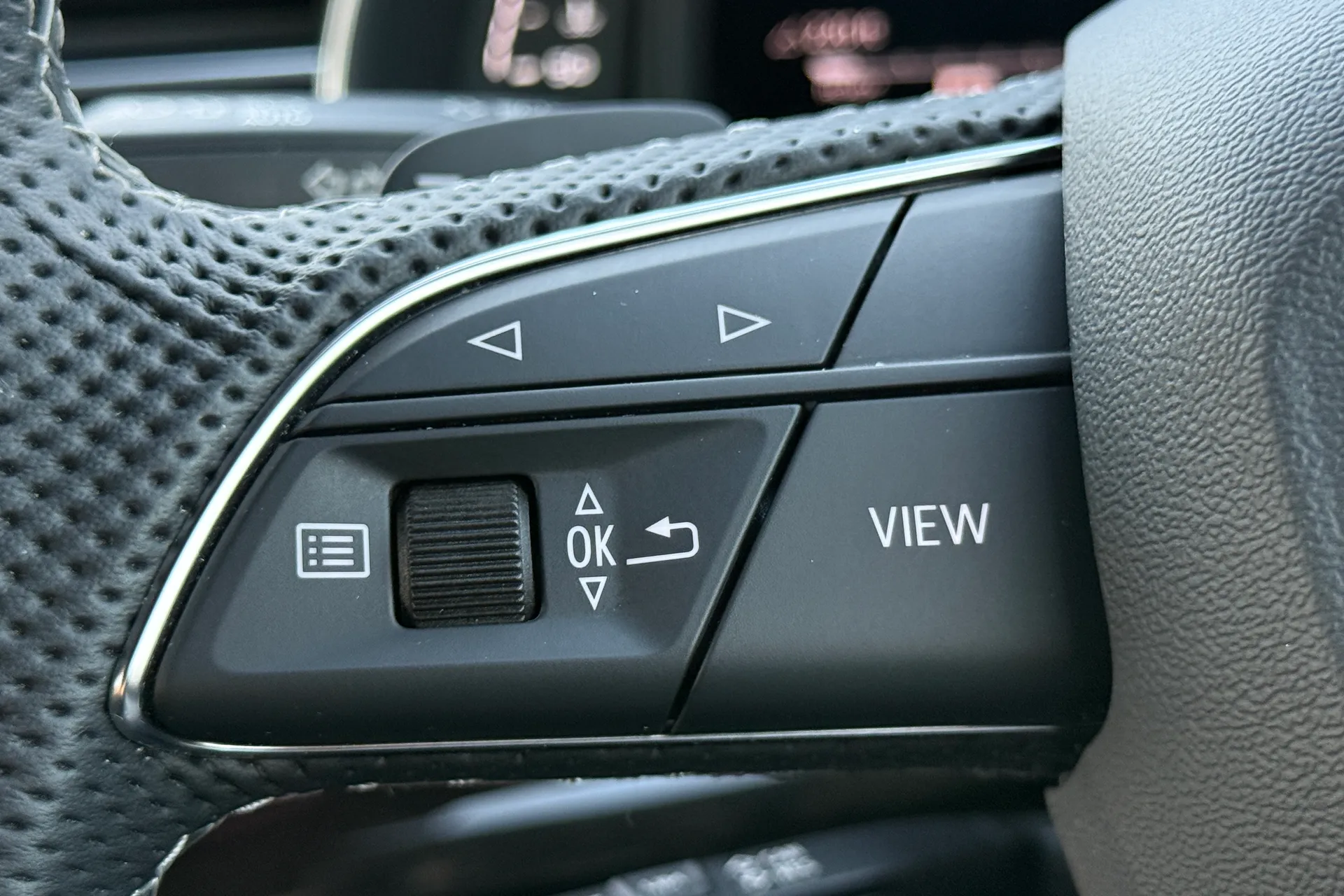 Audi Q7 thumbnail image number 27