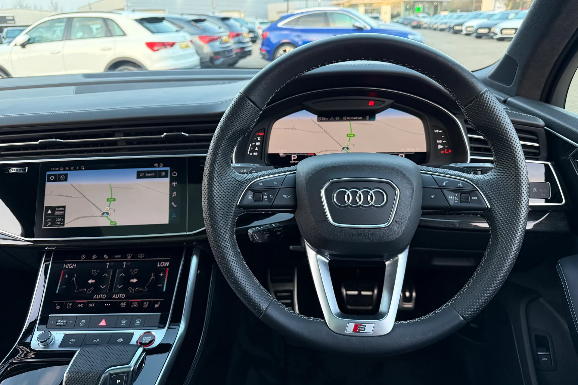 Audi Q7 thumbnail image number 6