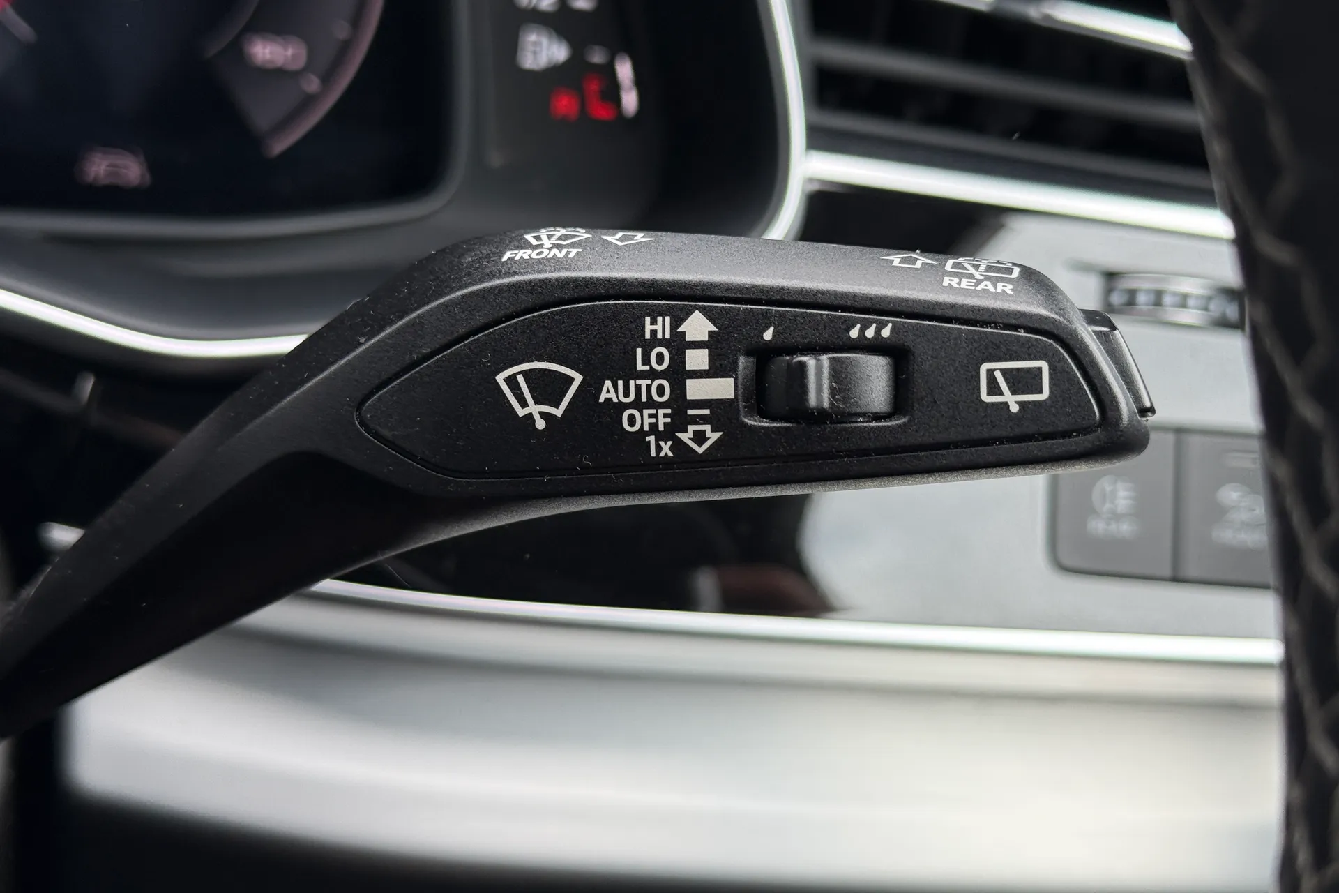 Audi Q7 thumbnail image number 21
