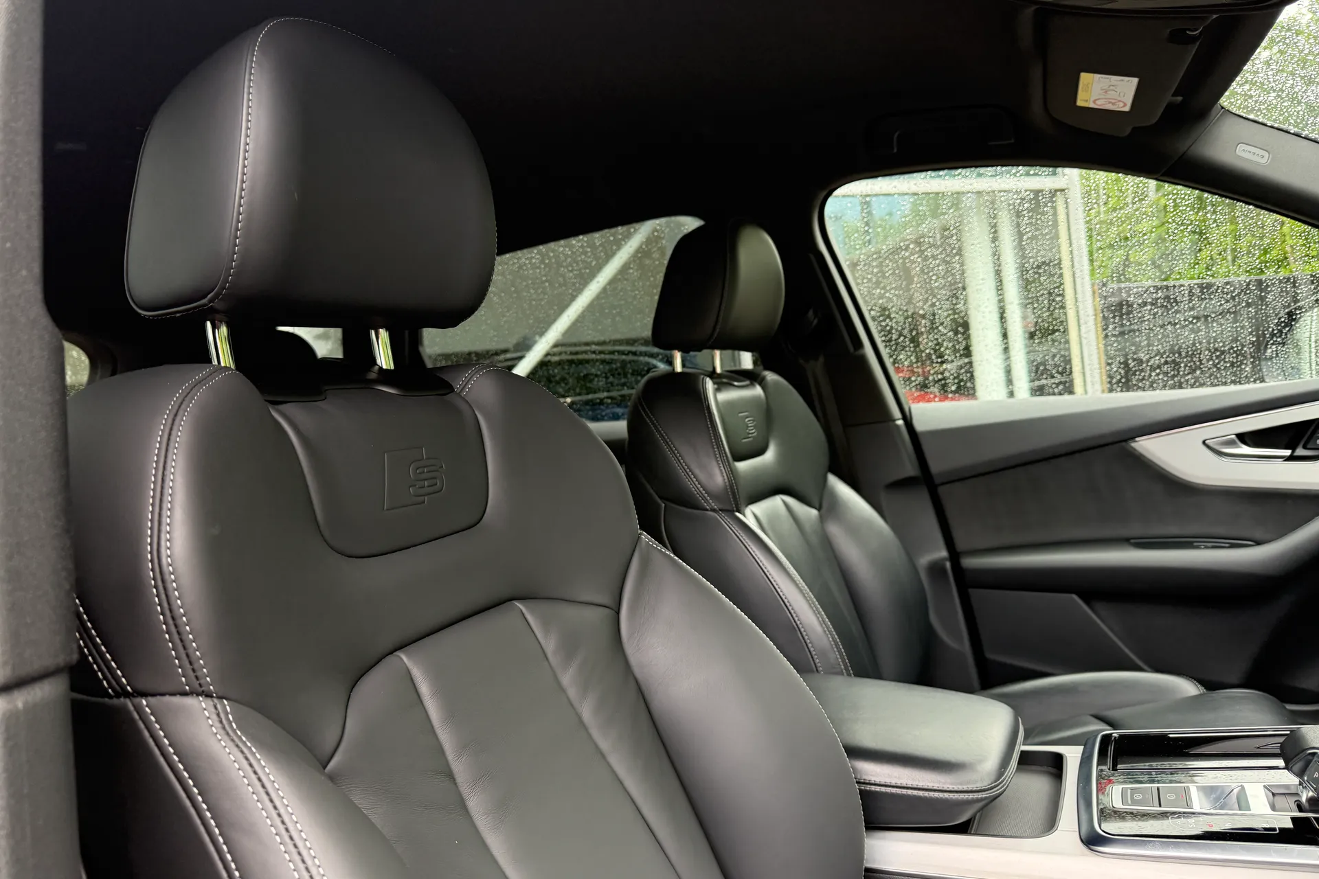 Audi Q7 thumbnail image number 31