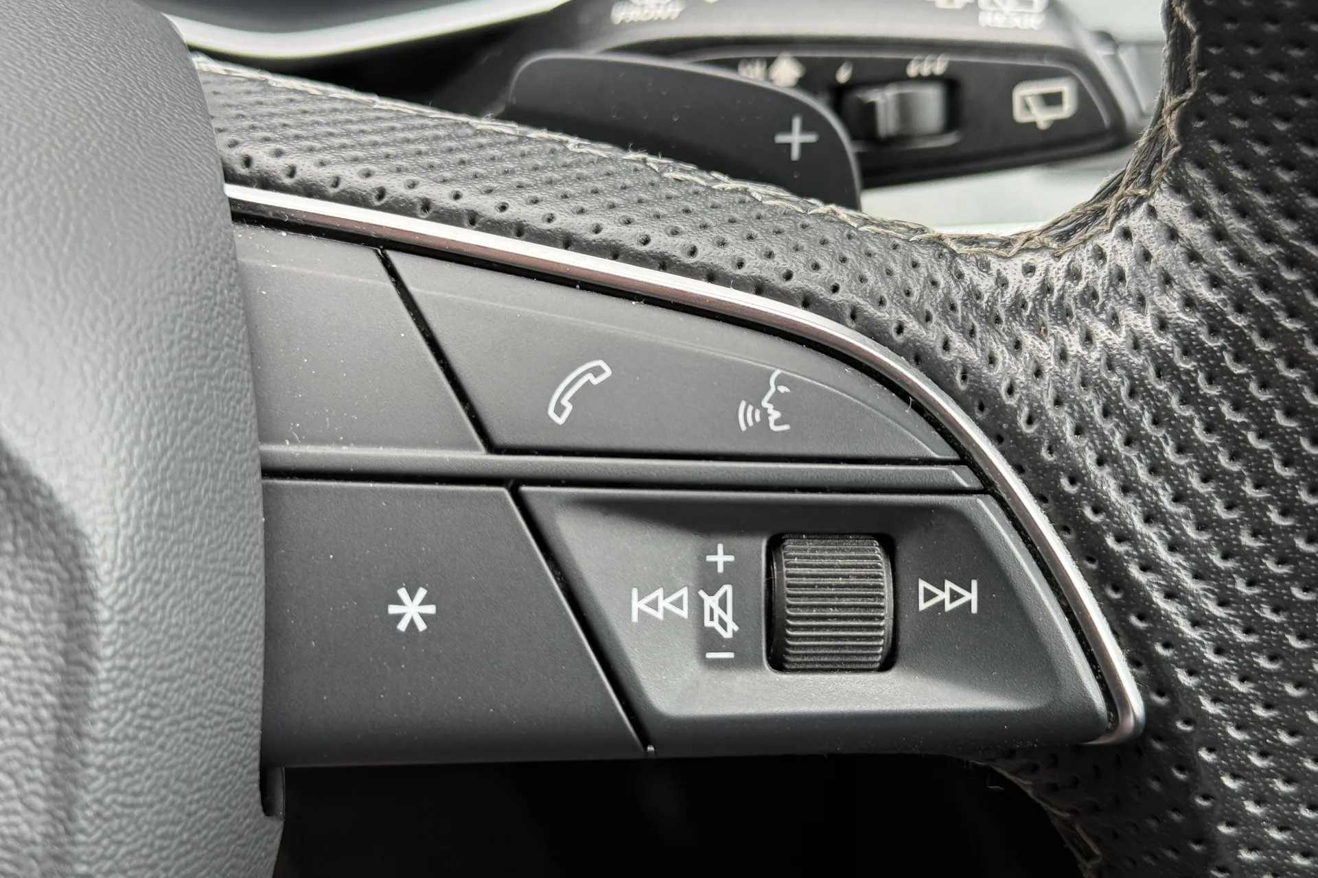 Audi Q7 thumbnail image number 29
