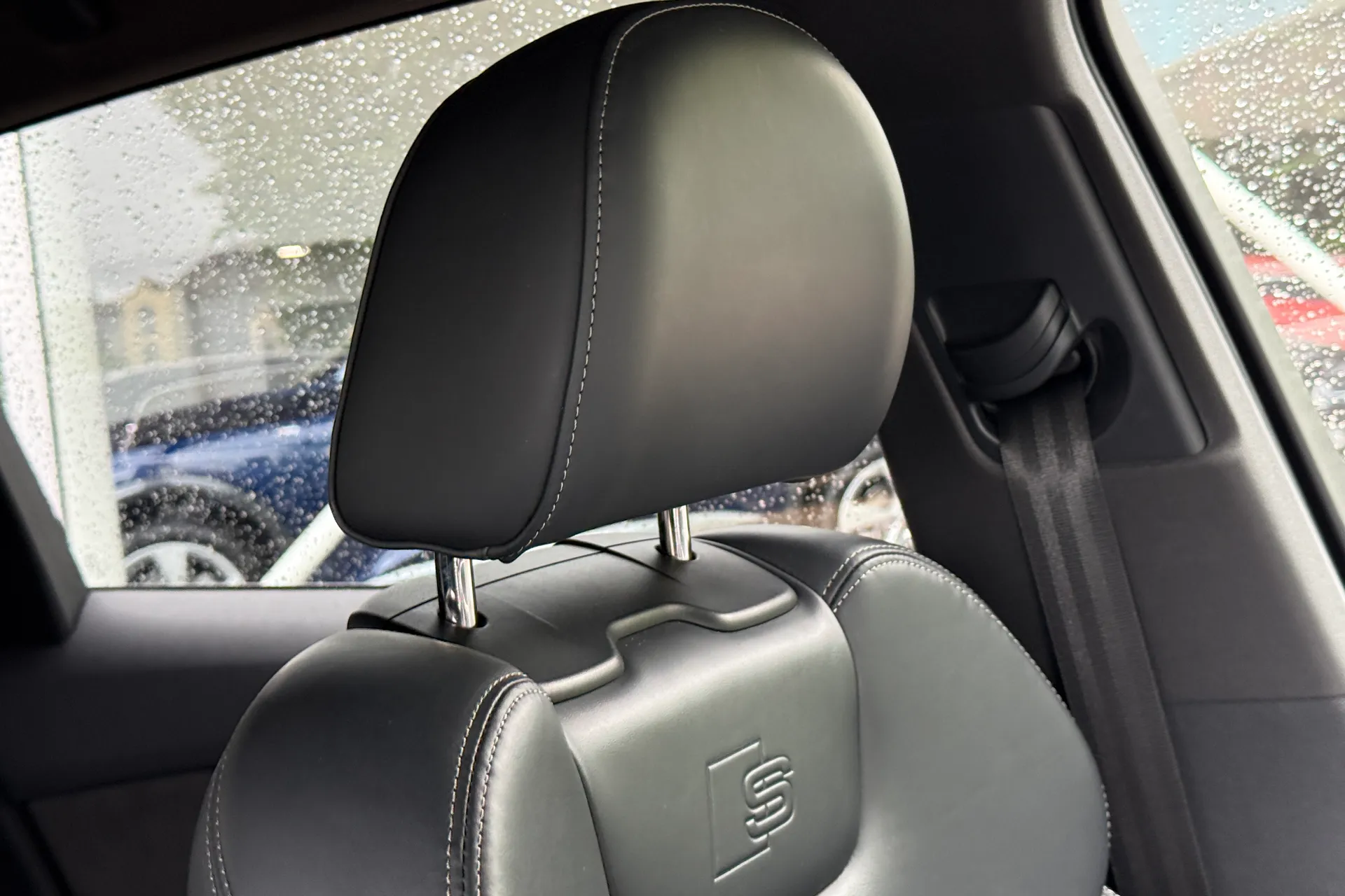 Audi Q7 thumbnail image number 26