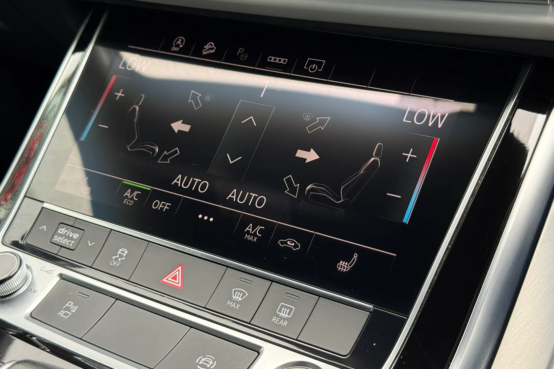 Audi Q7 thumbnail image number 25