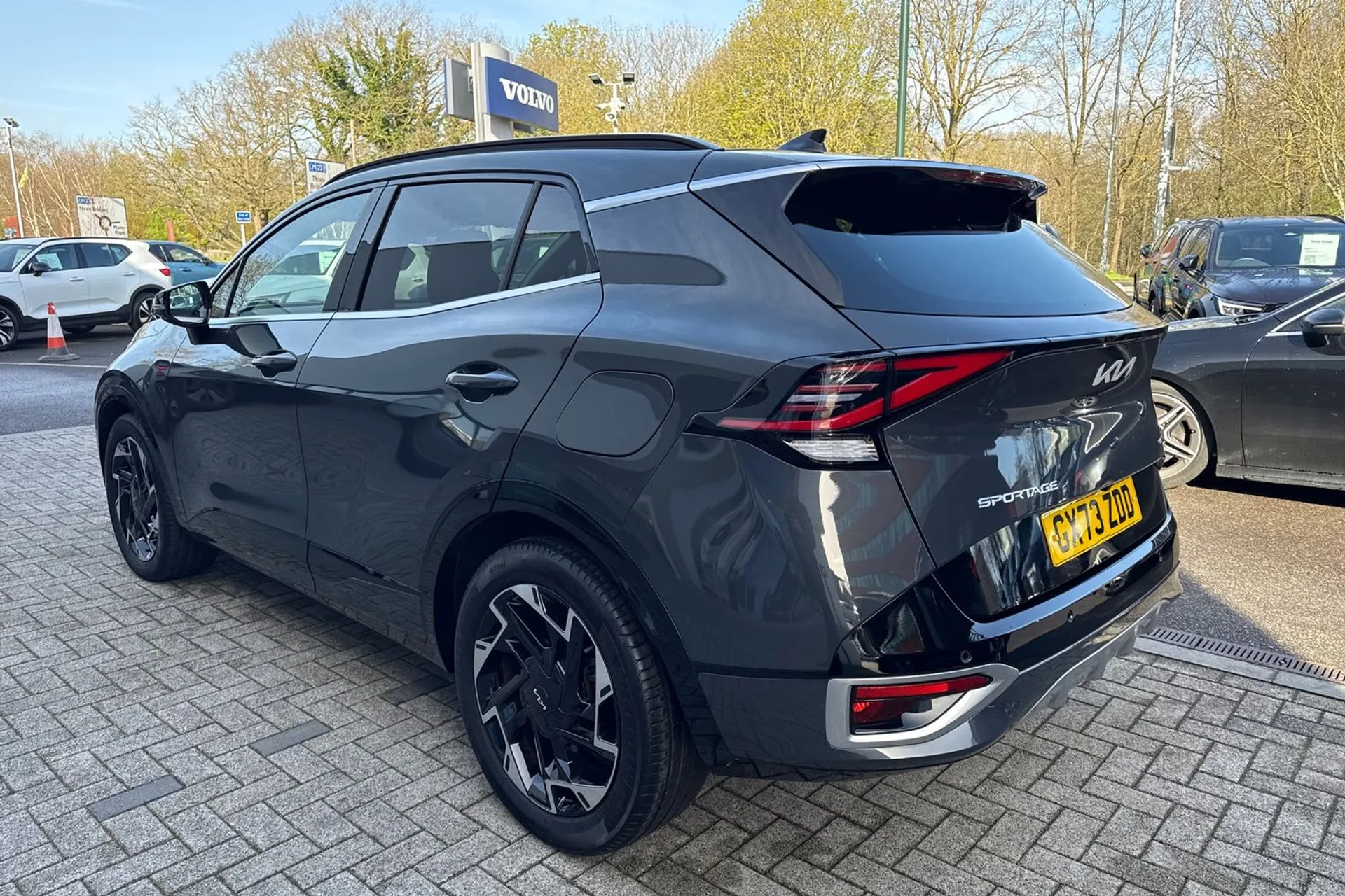 KIA SPORTAGE thumbnail image number 10