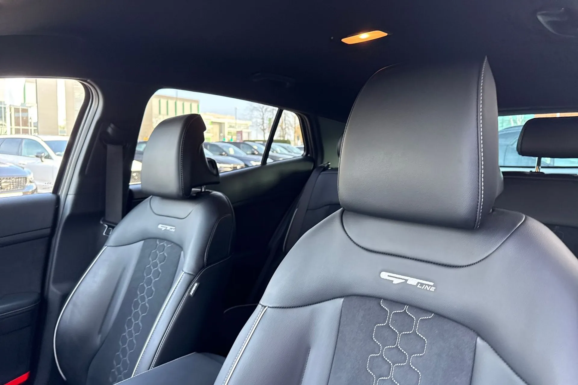 KIA SPORTAGE thumbnail image number 29