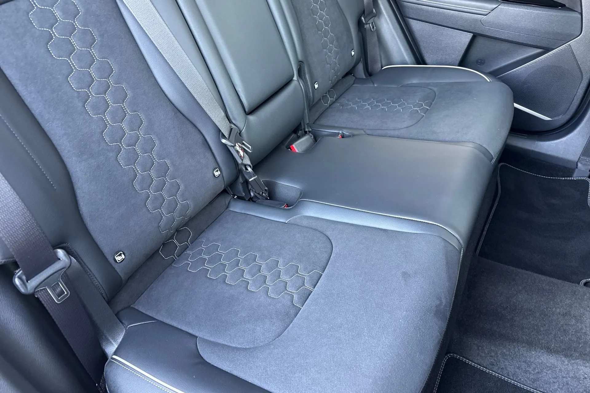 KIA SPORTAGE thumbnail image number 25