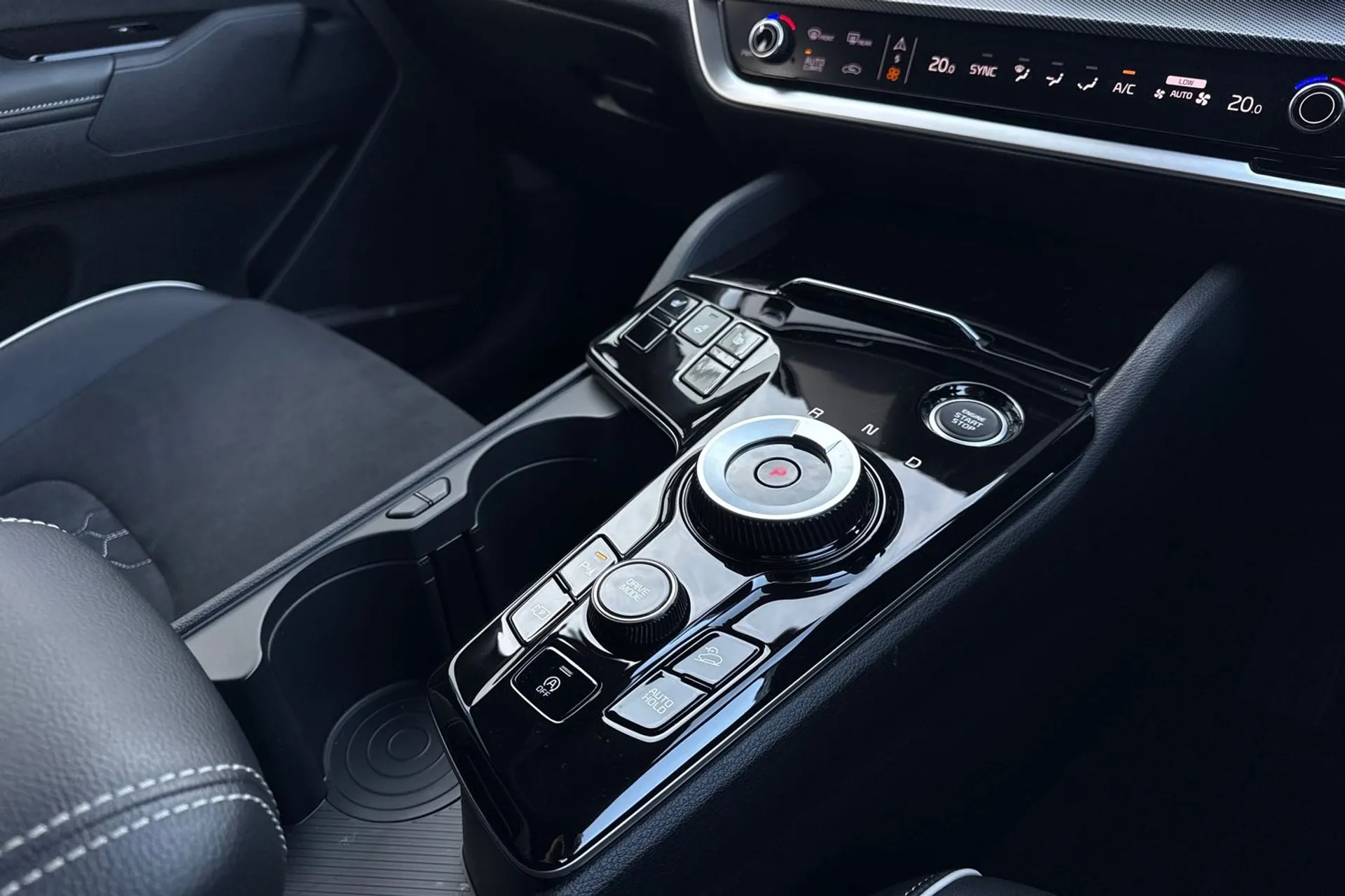 KIA SPORTAGE thumbnail image number 40